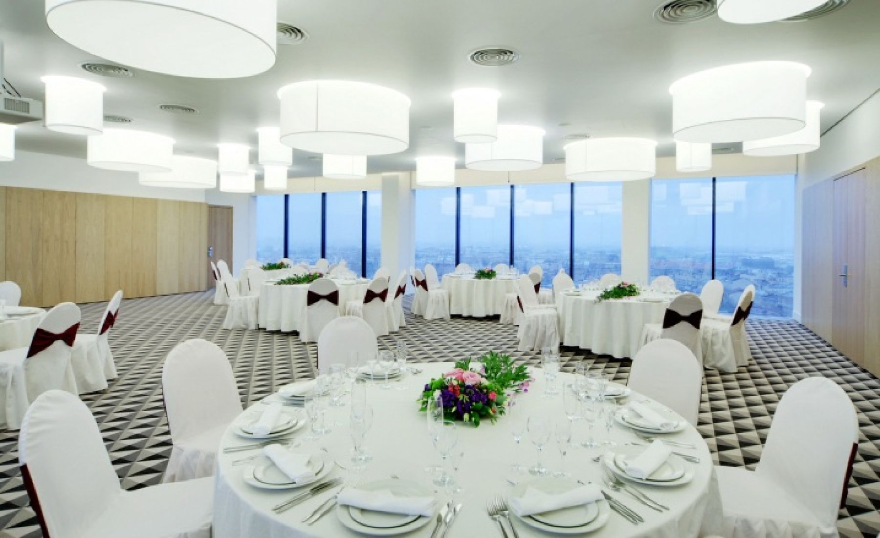 Банкетный зал AZIMUT в Москве — интерьер