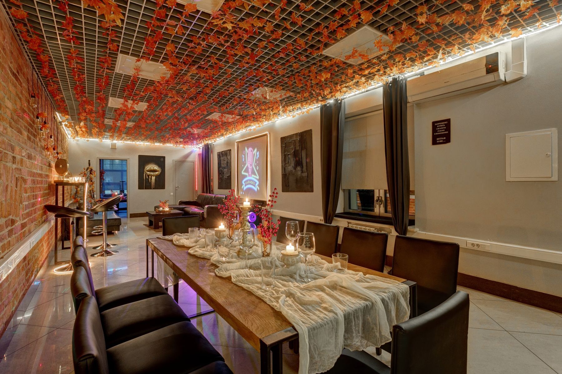 Светлая зона для мероприятий в лофте Семеновский