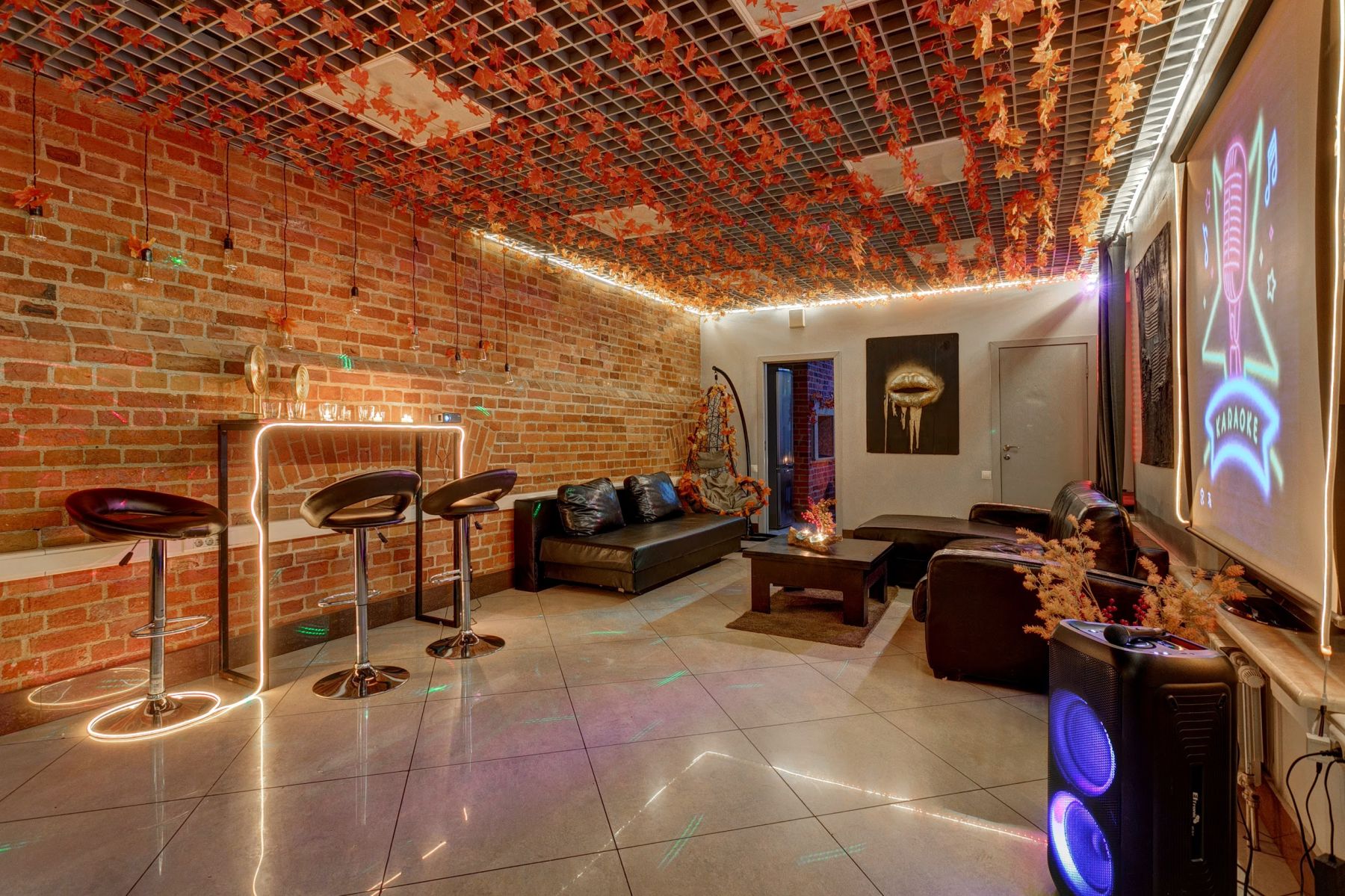 Барная стойка в лофте Семеновский