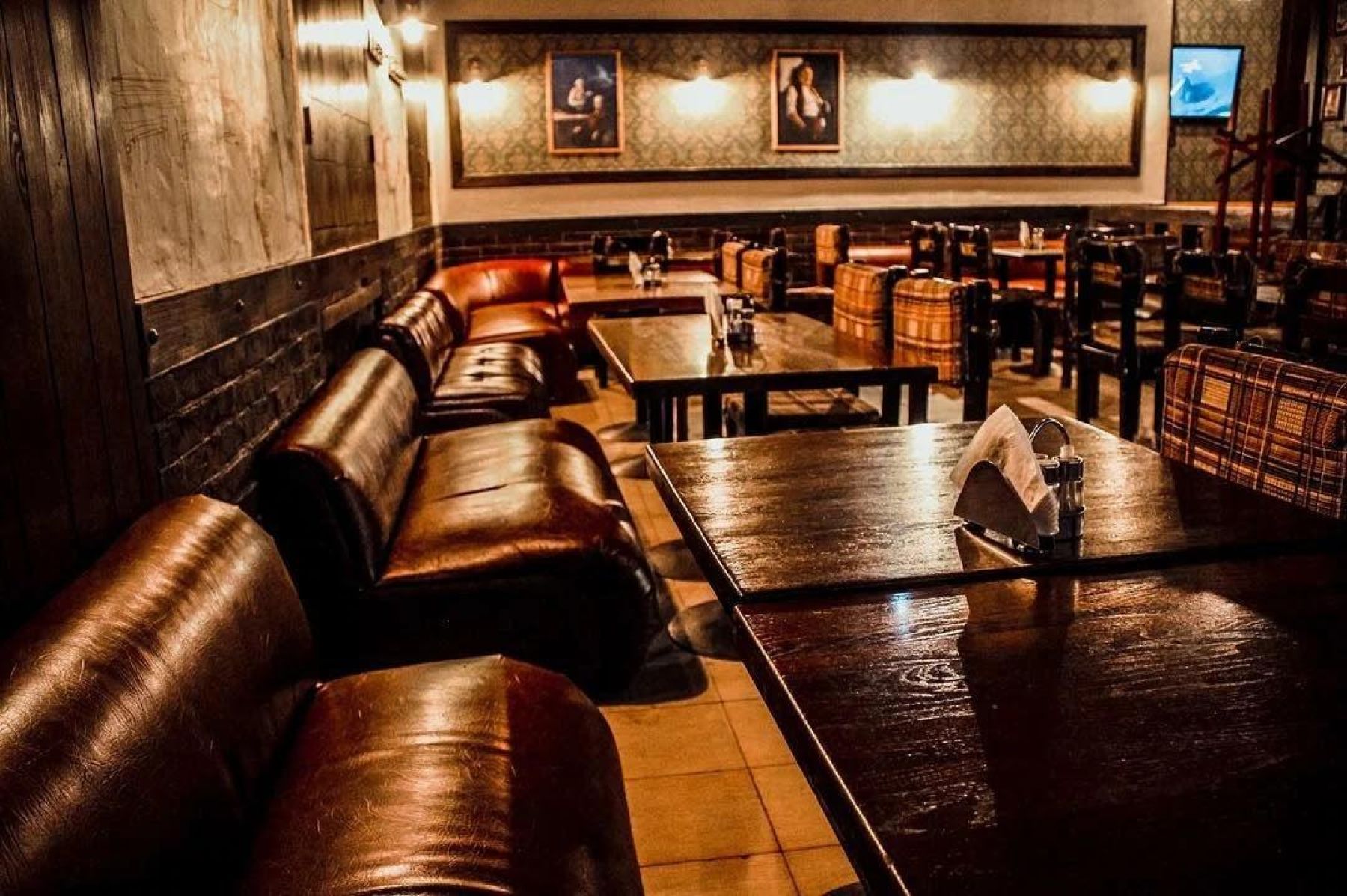 Музыкальное оборудование в баре «Пивасий»