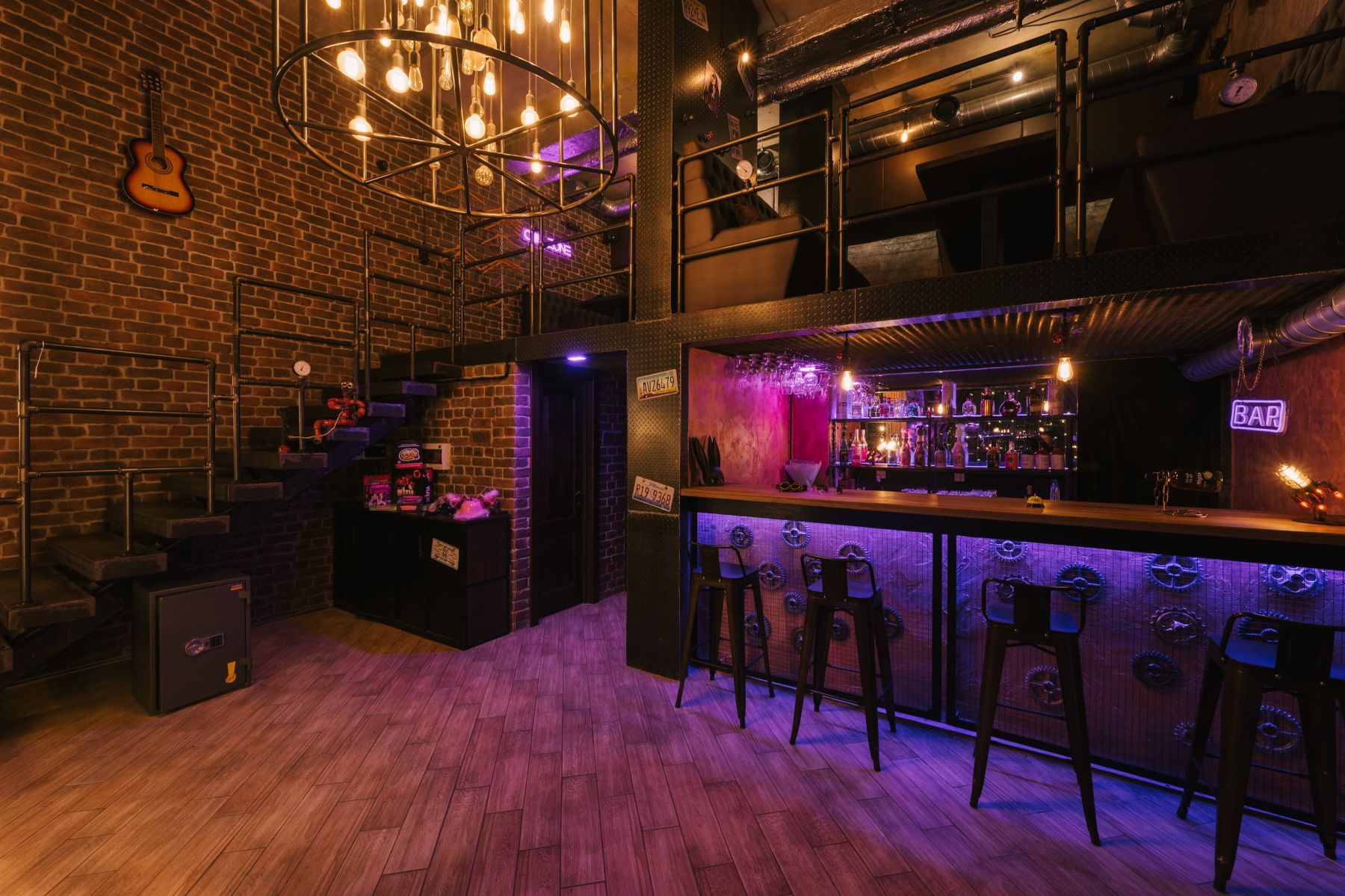 Кухня и лаунж-зона лофта