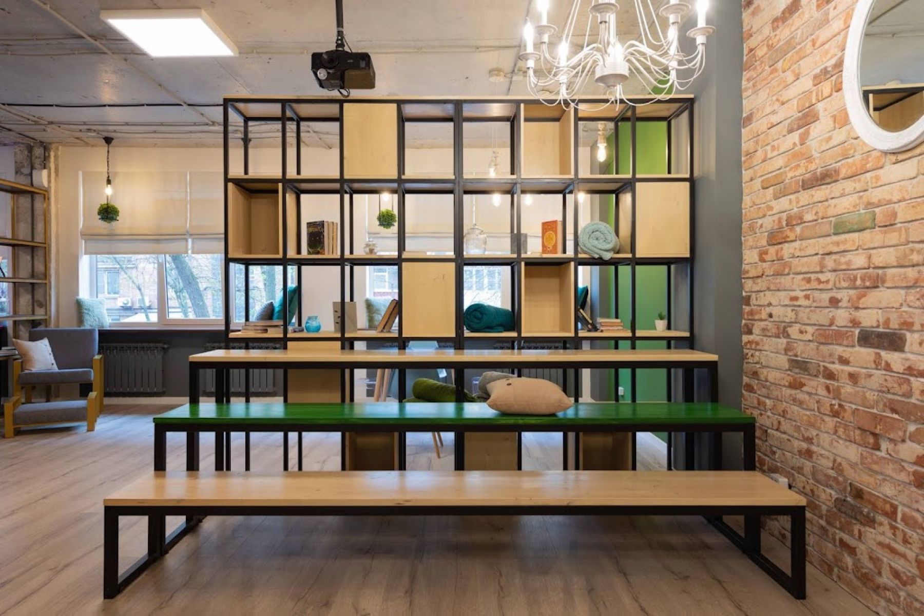 Оборудование лофта Pled для мероприятий