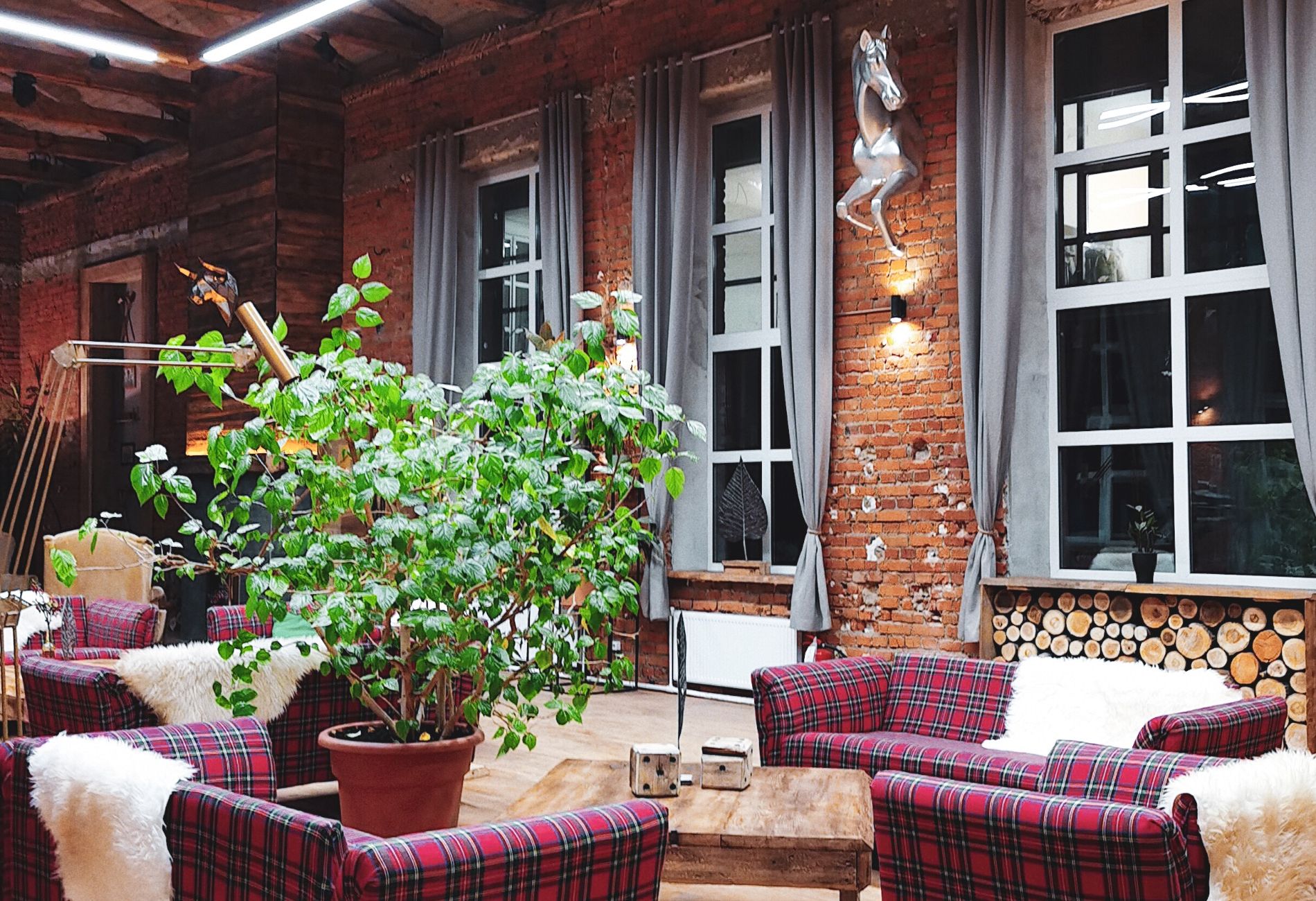 Крыша-веранда лофта CHALET