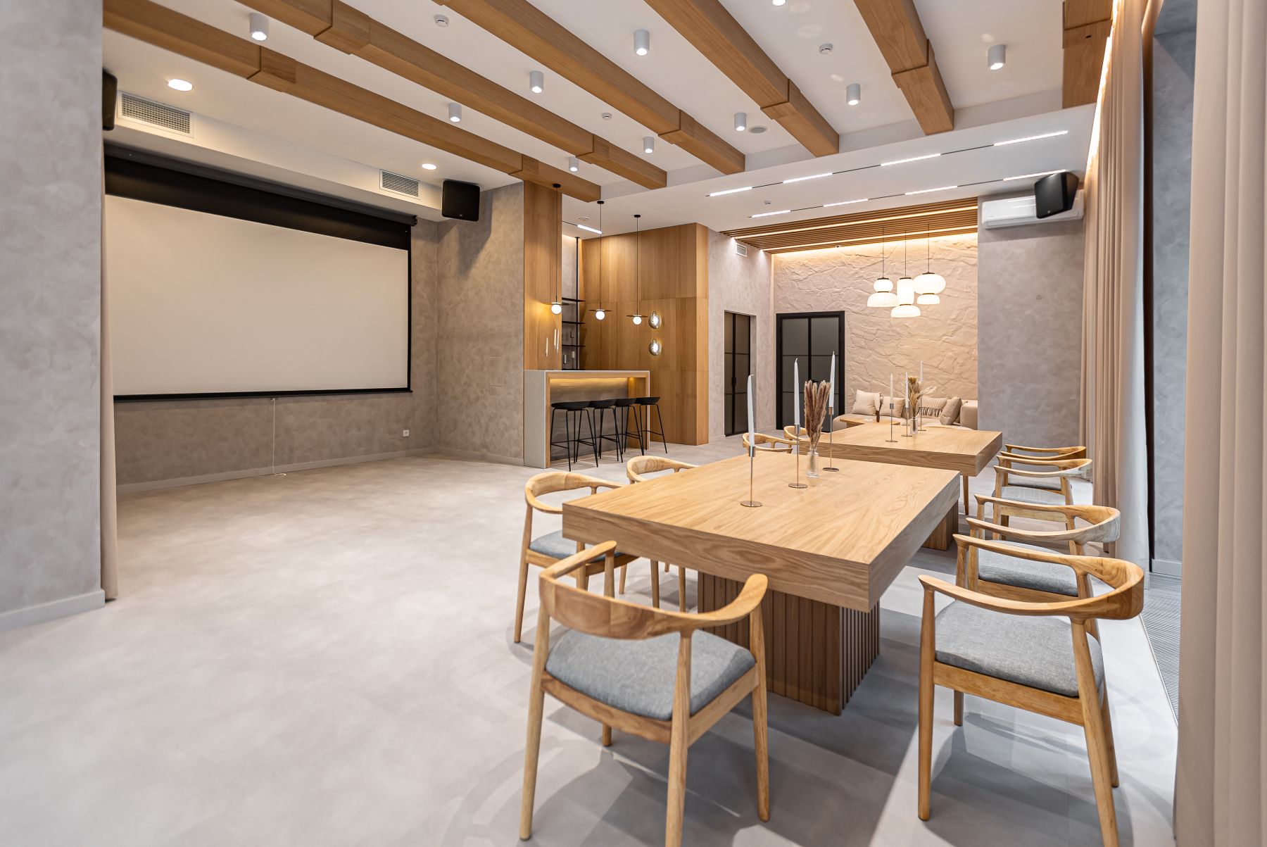 Обеденная зона в лофте