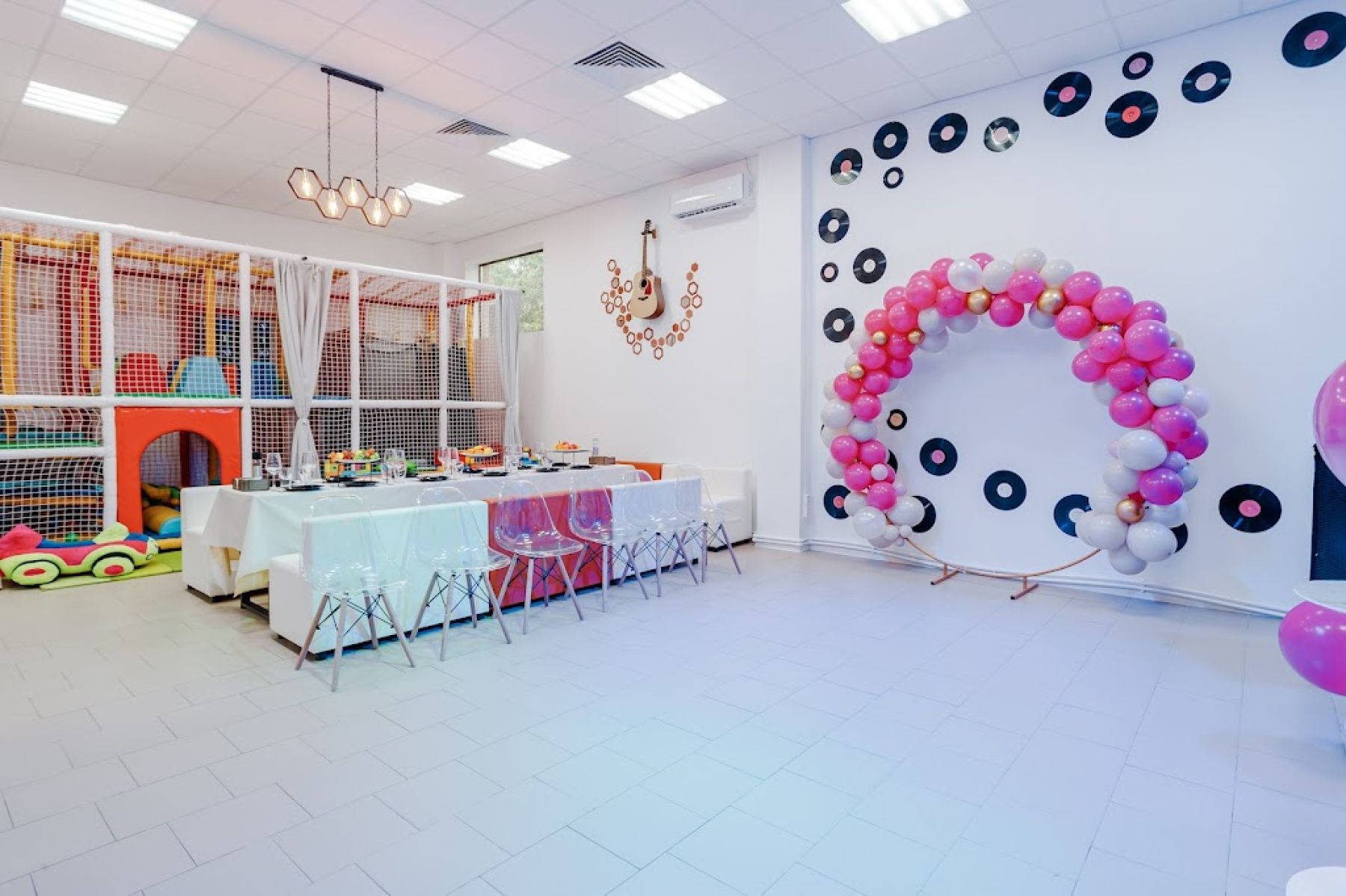 Лофт Изи Пати - интерьер