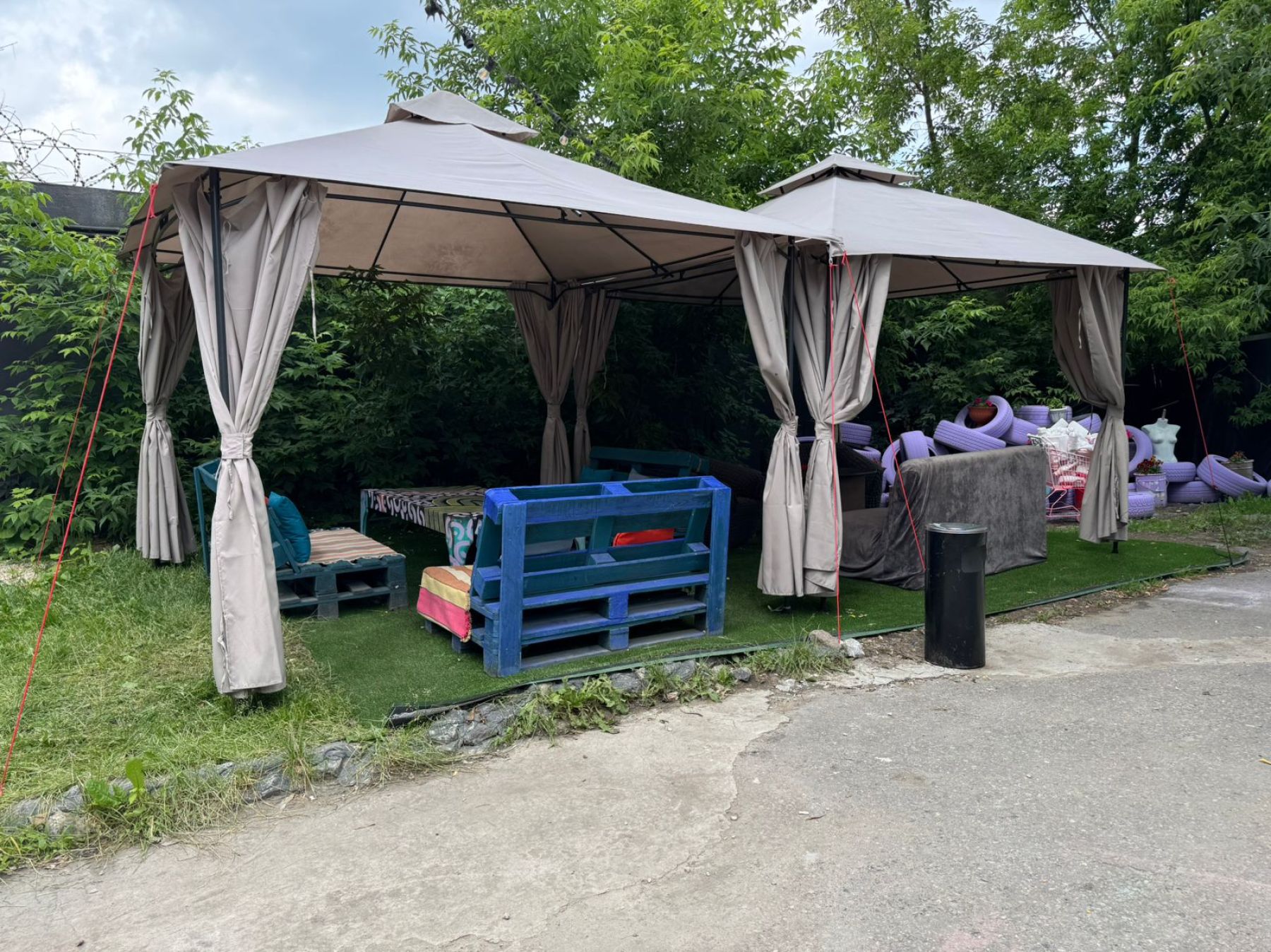 Зона для барбекю в лофте Forest на Автомобильном пр-д, 10