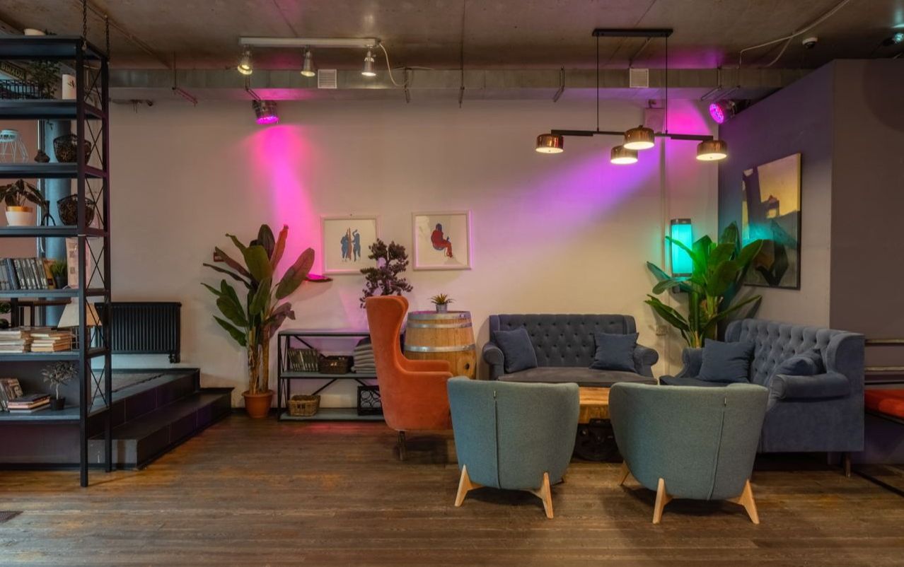 Лофт площадка в Москве с верандой