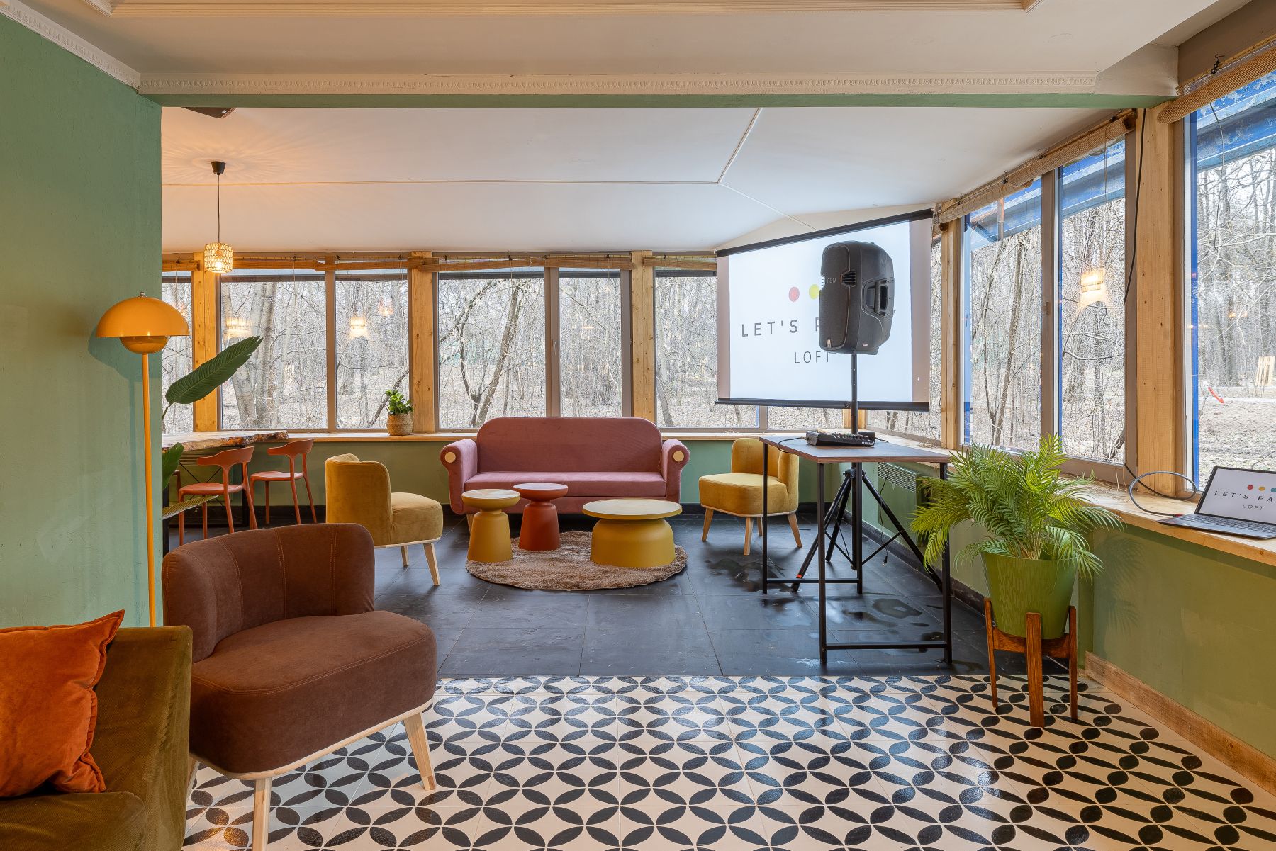 Оборудование лофта Виола Западная для мероприятий