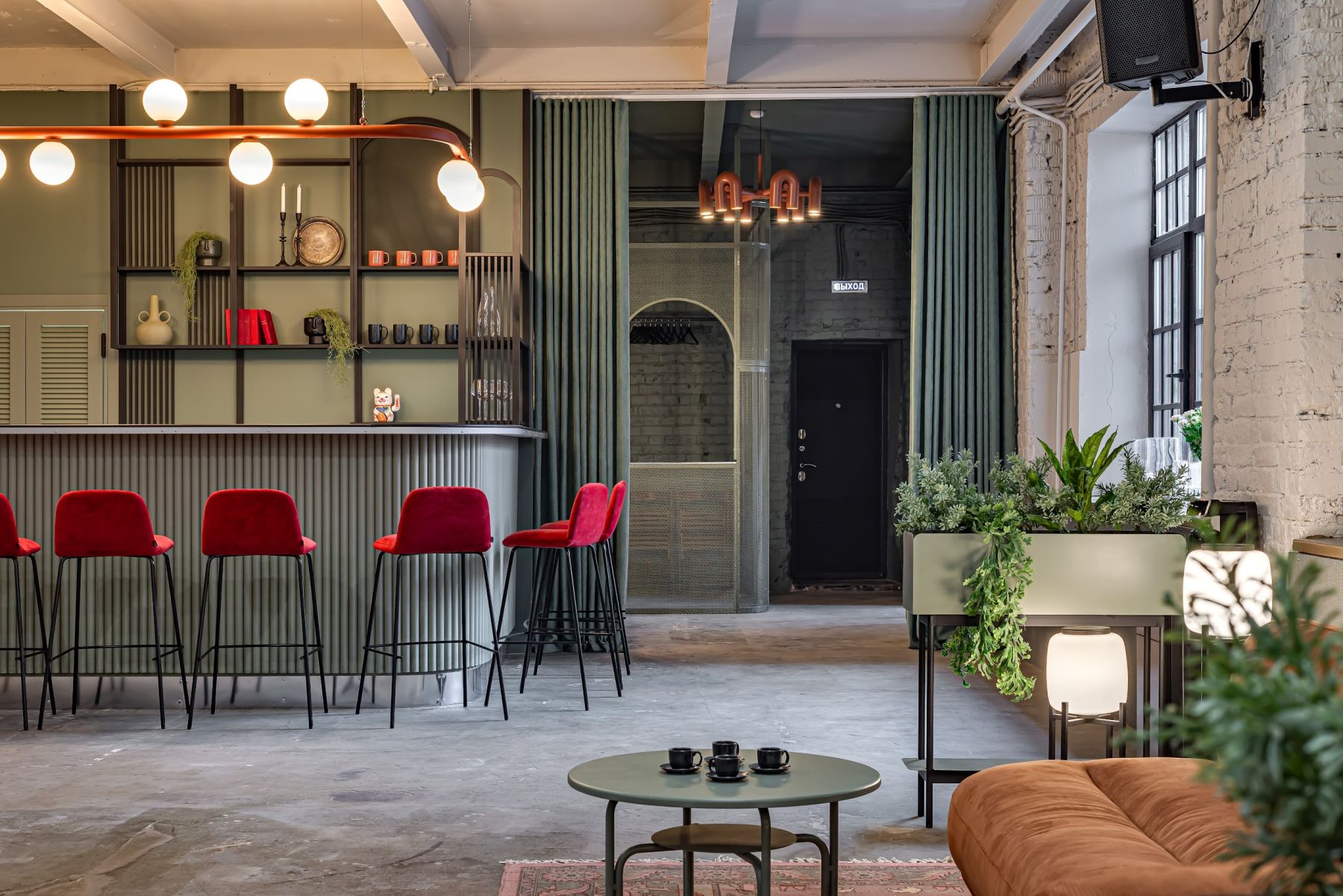 Барная стойка в площадке FRAME