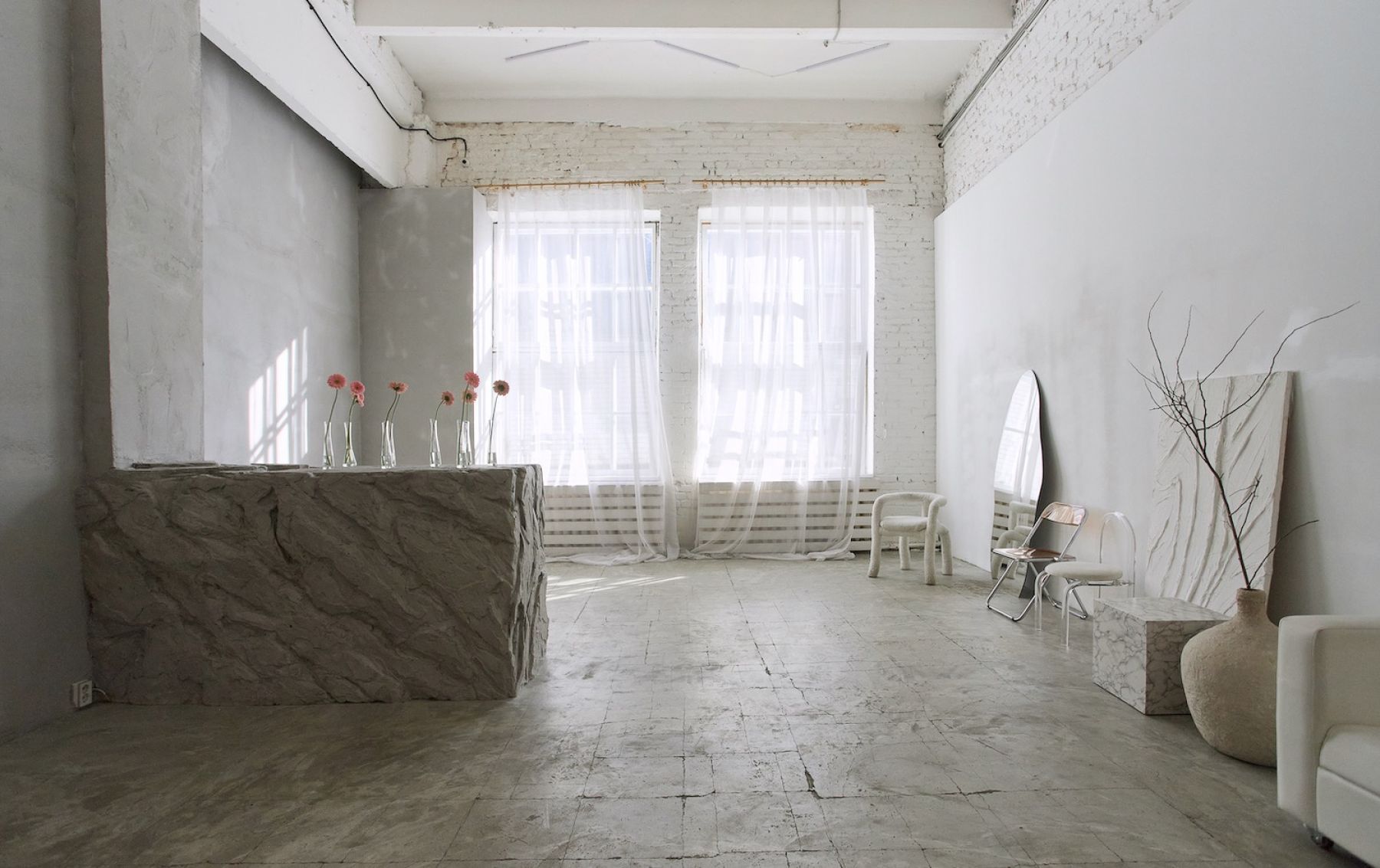 Минималистичный лофт для мероприятий в Москве