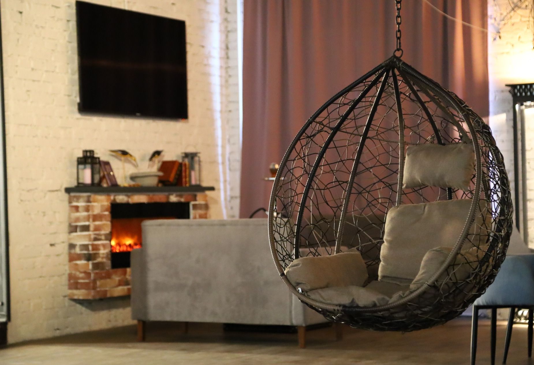 Зона для мероприятий в лофте The Place