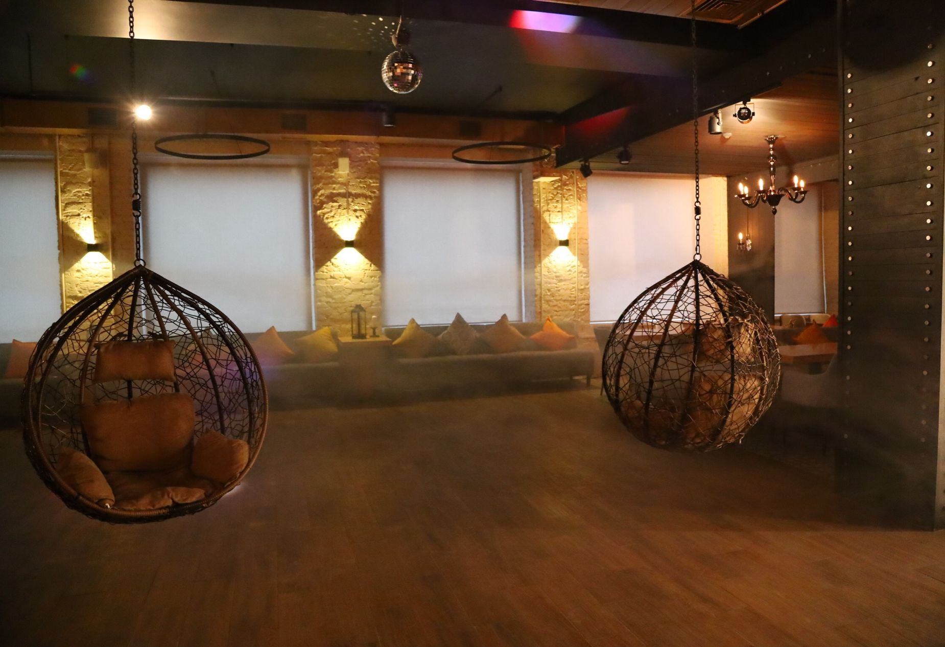 Просторная lounge-зона в лофте Lounge 1