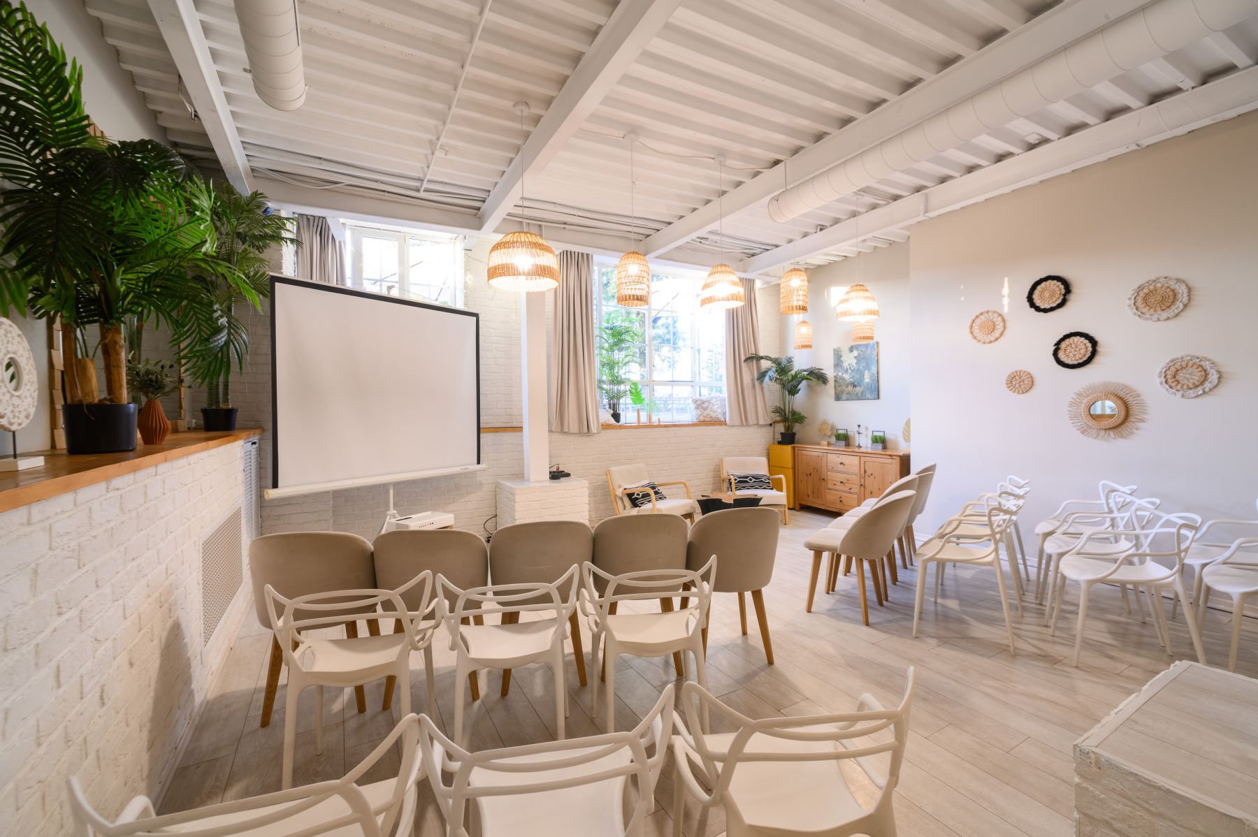 Дизайнерский интерьер лофта «Руссо»