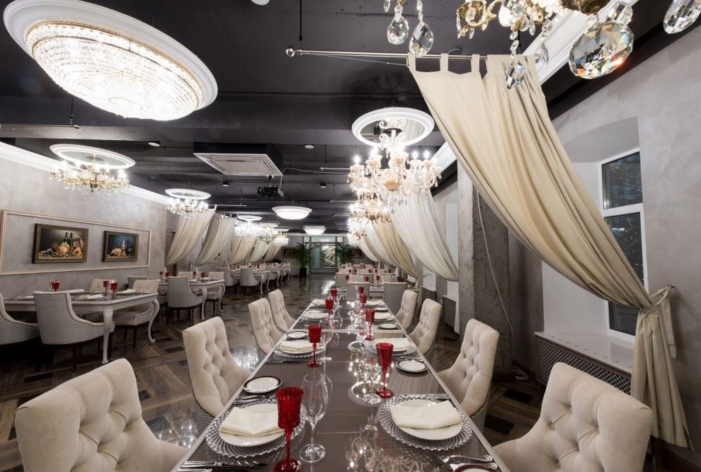 Выделенная парковка для гостей банкетного зала Сенатъ