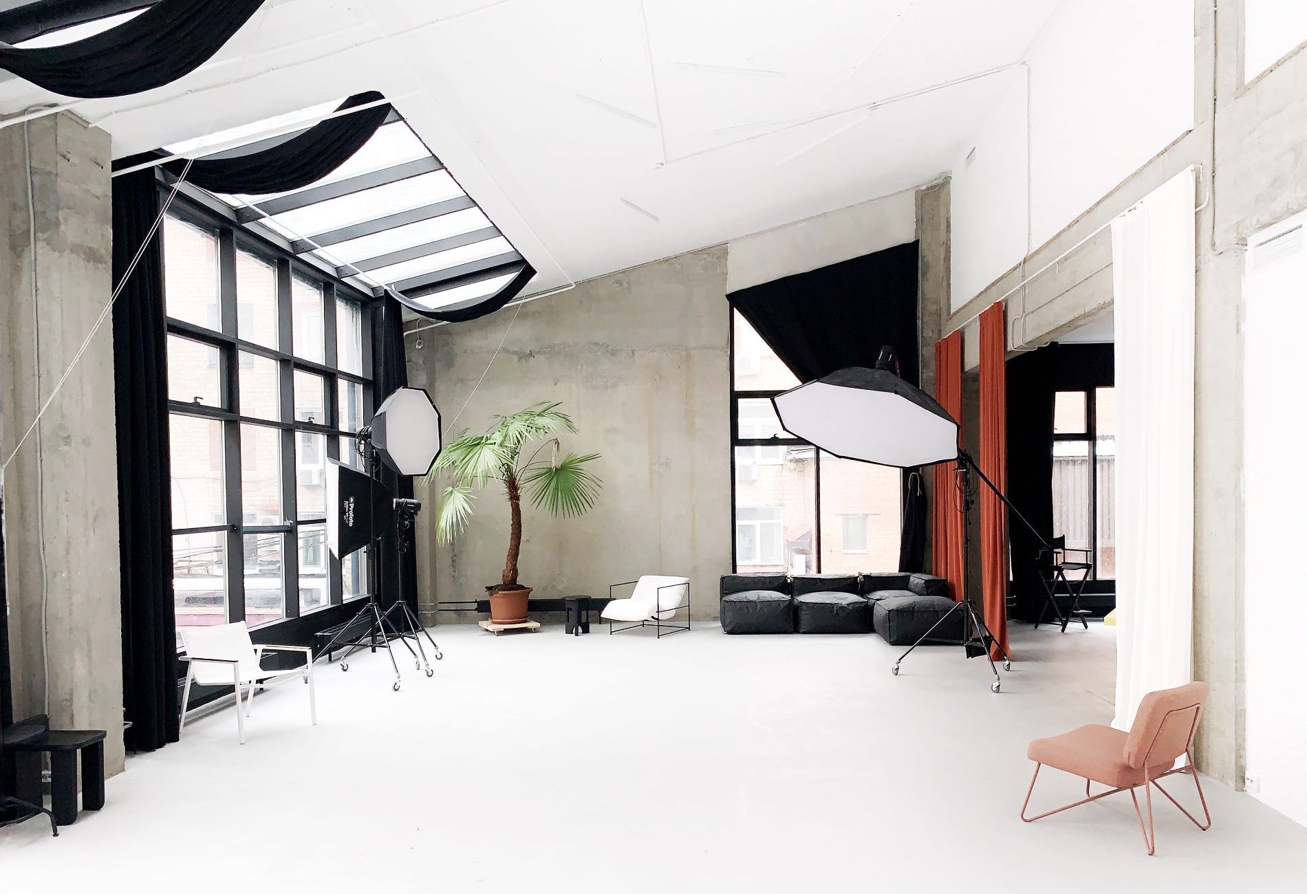 Просторный зал для мероприятий в Москве