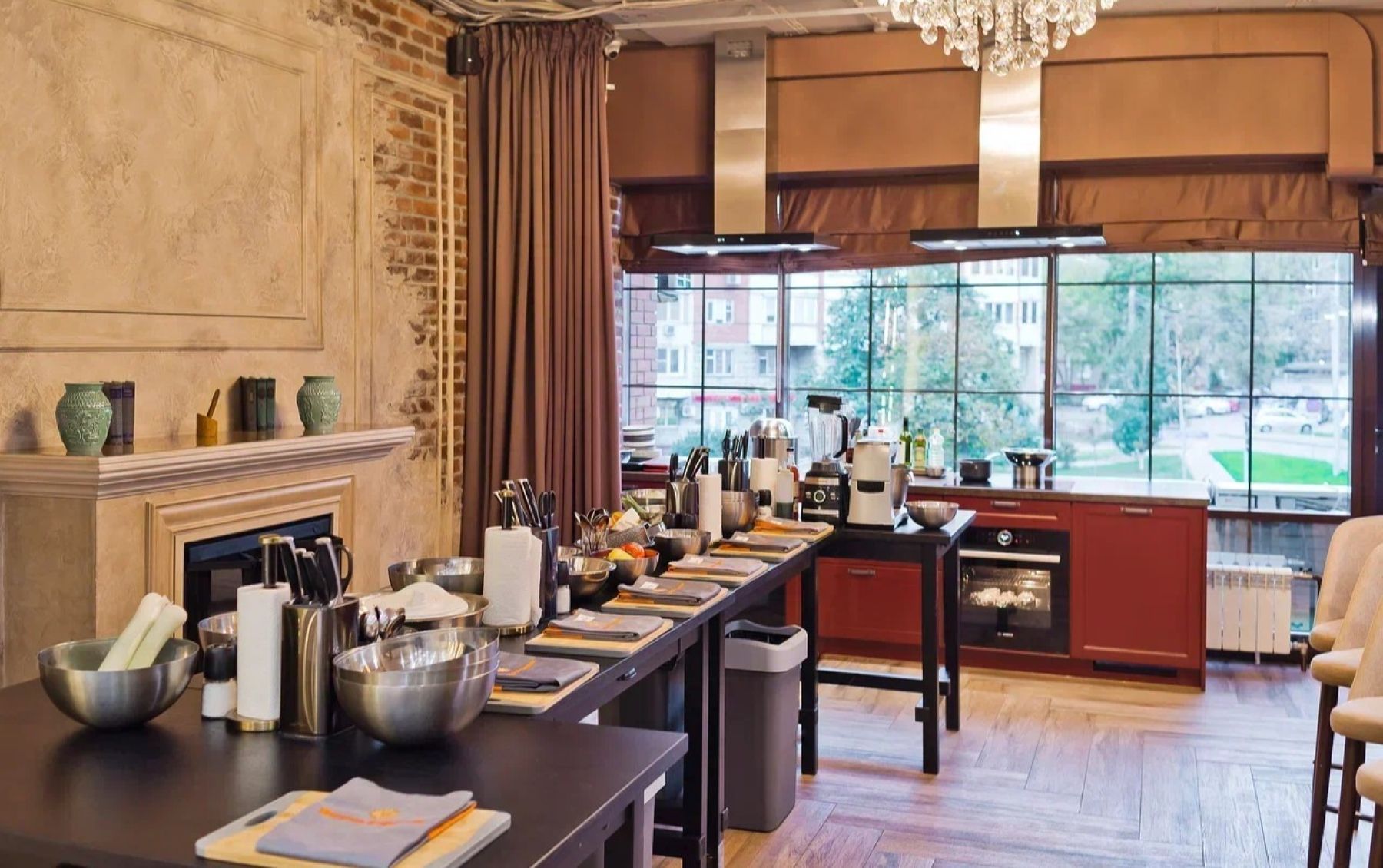 Лофт Dream Forest - интерьер с панорамными окнами