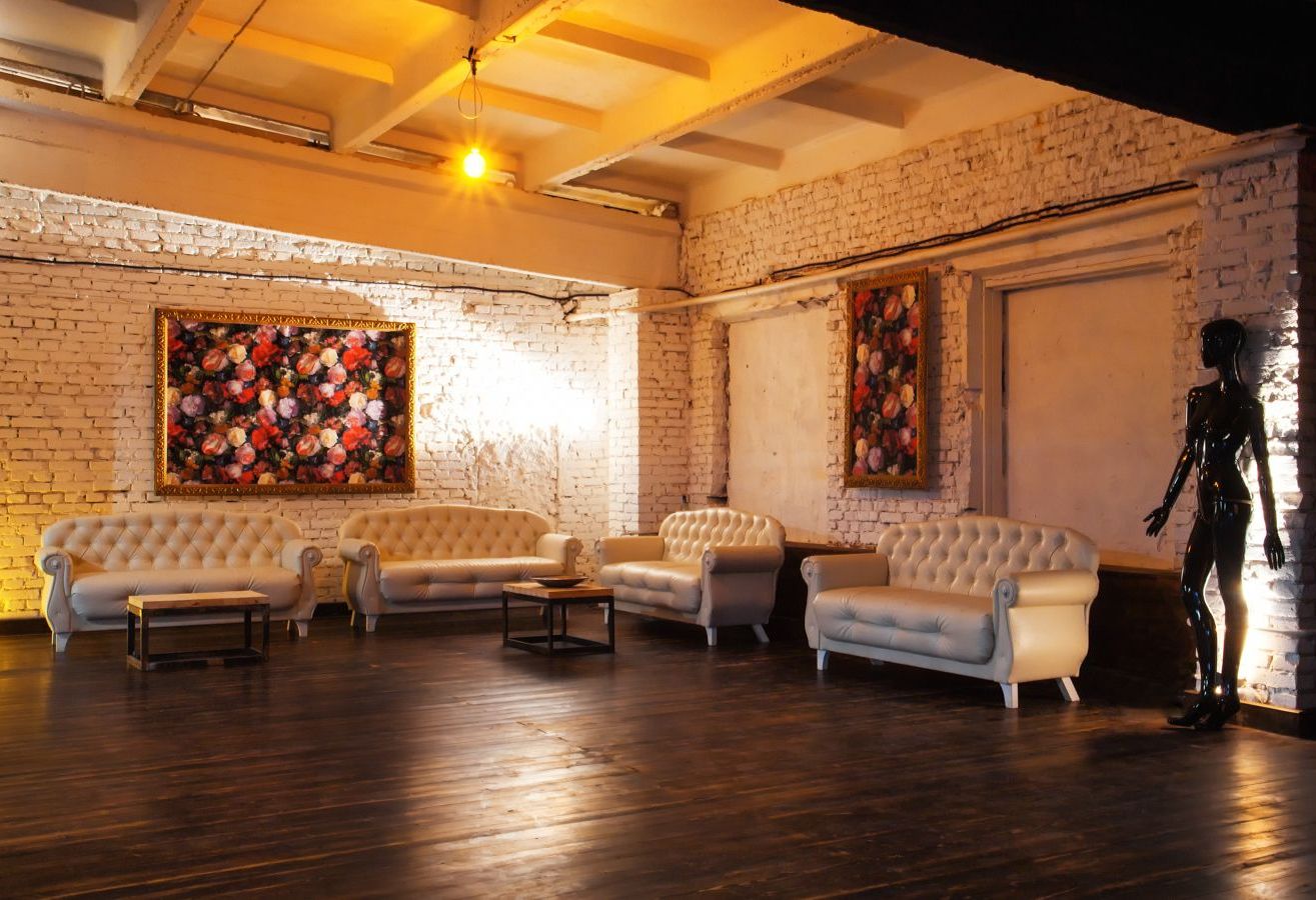 Зона lounge в просторном лофте