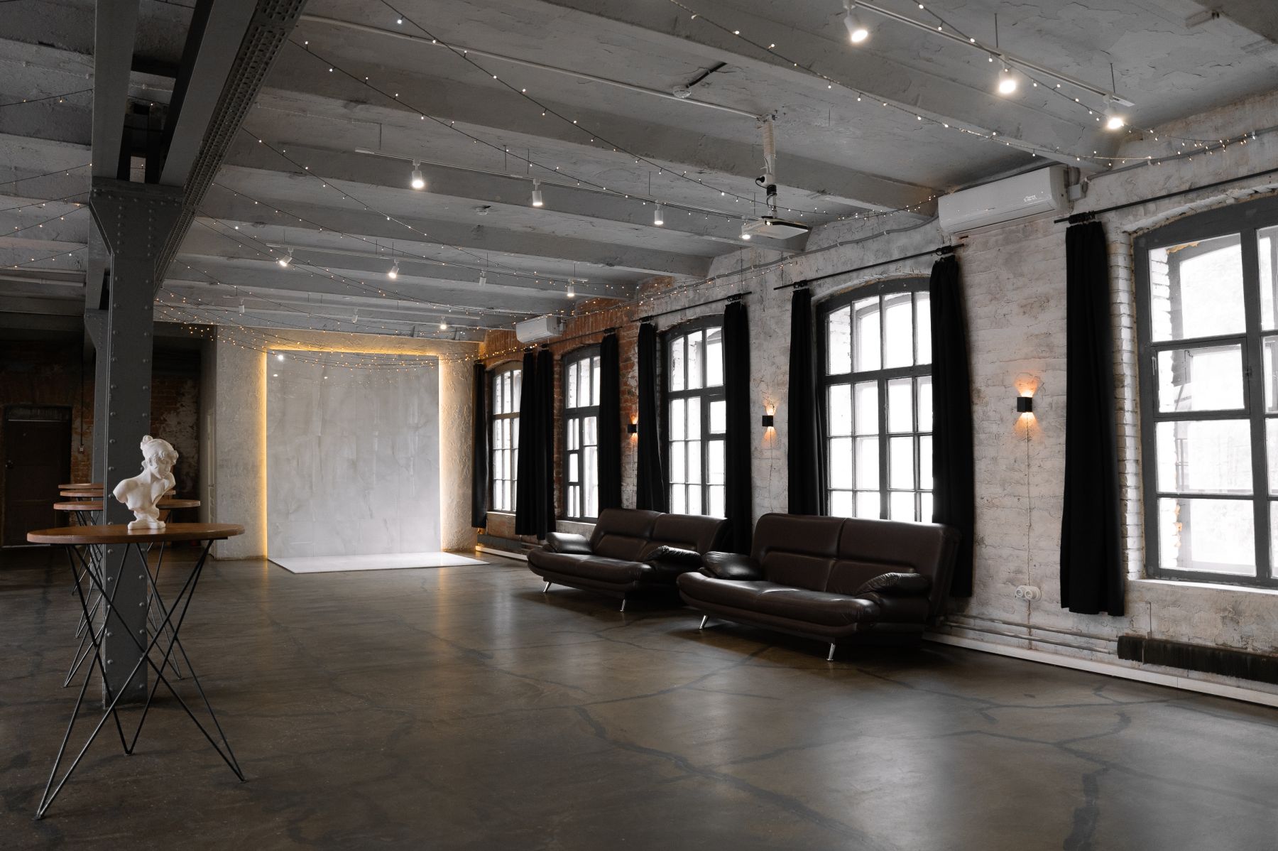 СолдАут лофт - пространство для мероприятий