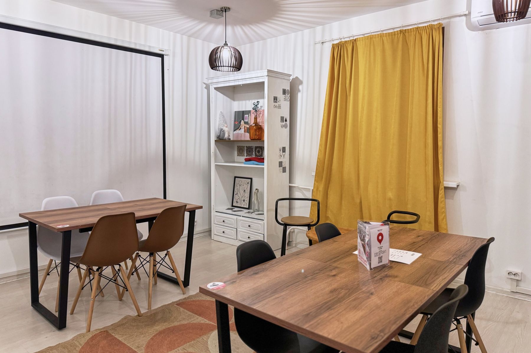 Настольные игры в лофте Саванна на Бауманской