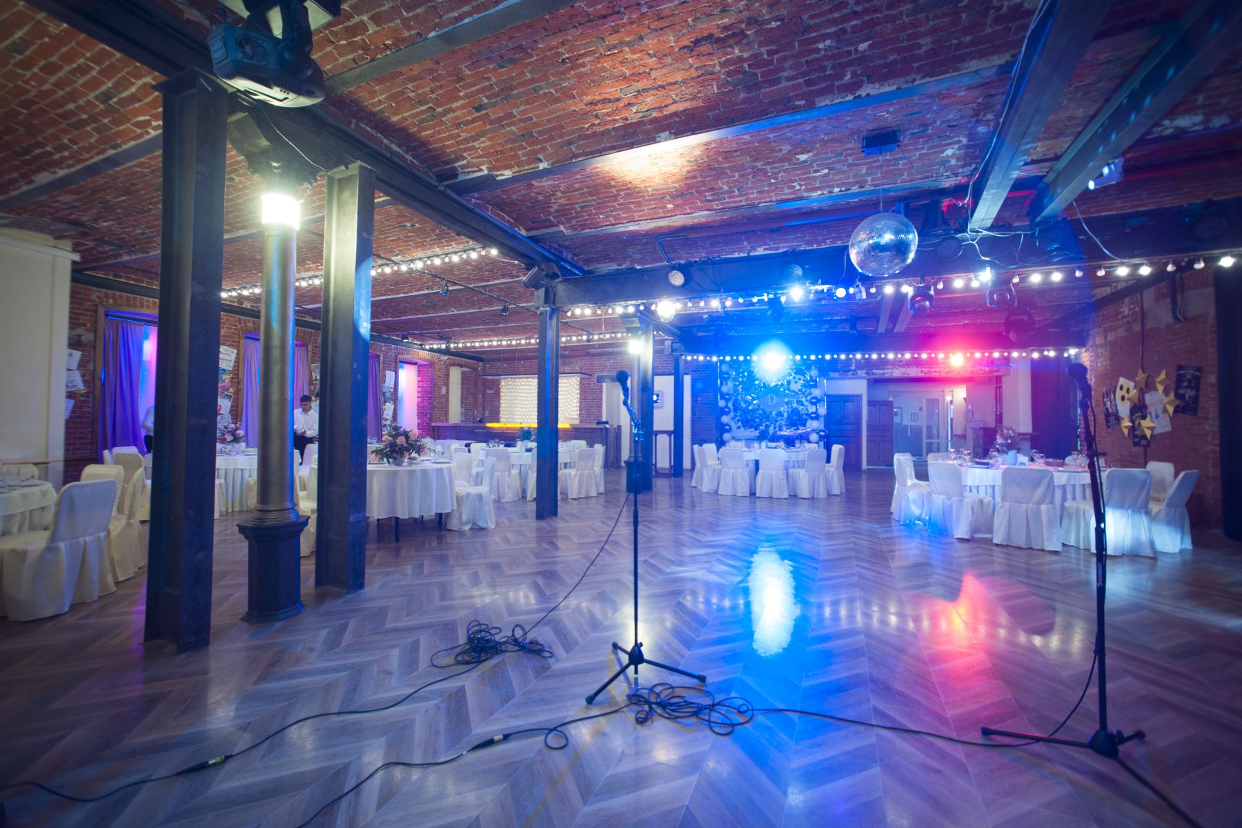 Интерьер Loft 300 на Бауманской