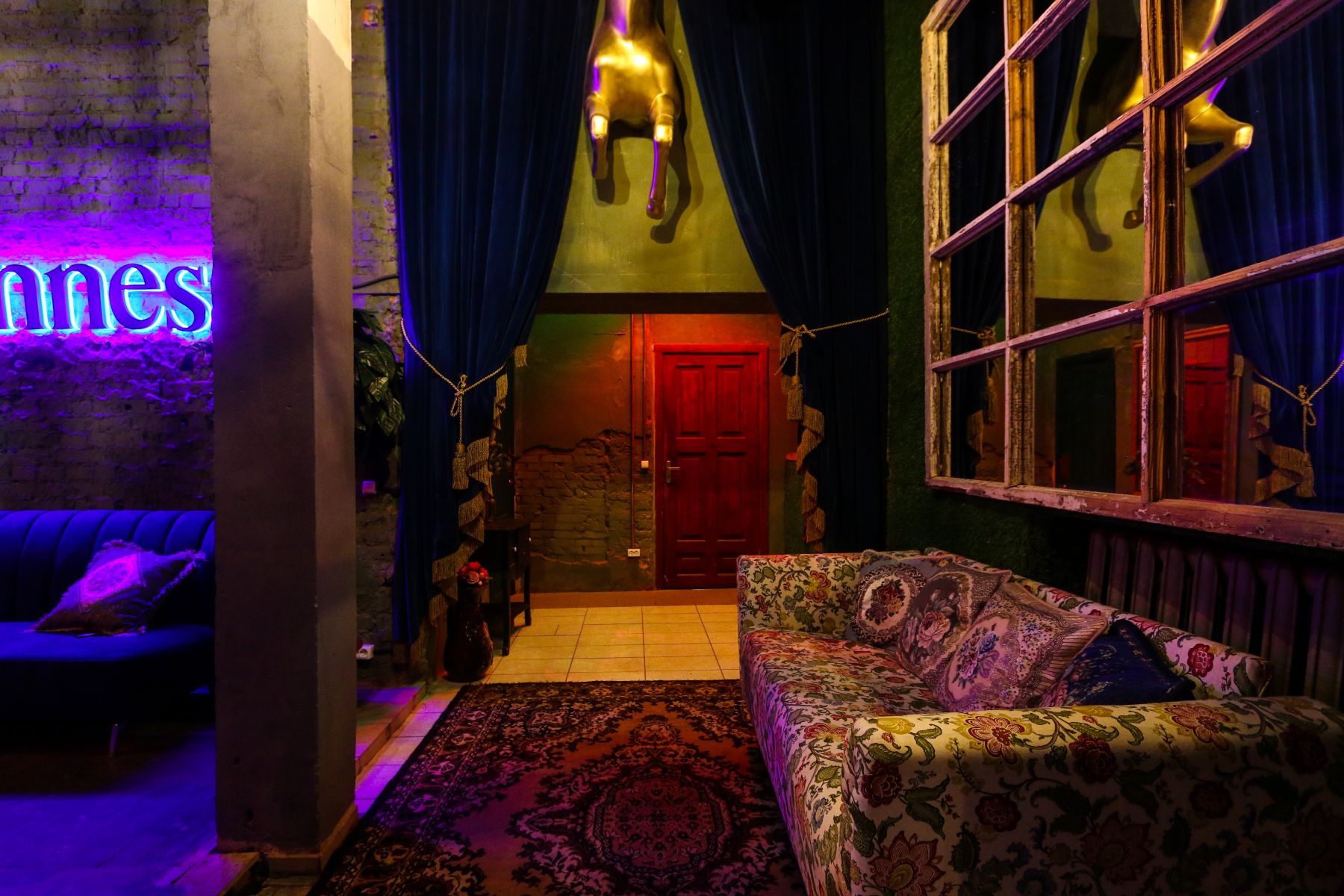 Веранда лофта ROOM с мангалом