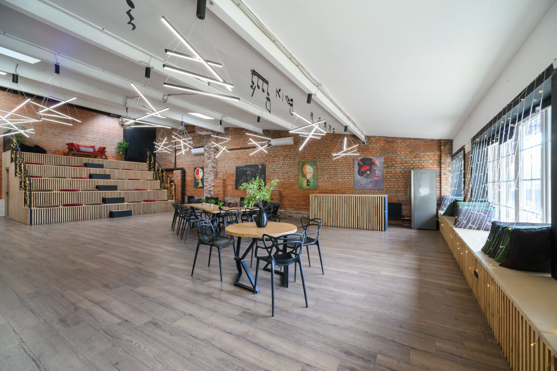 Техническое оборудование в лофте Кандинский