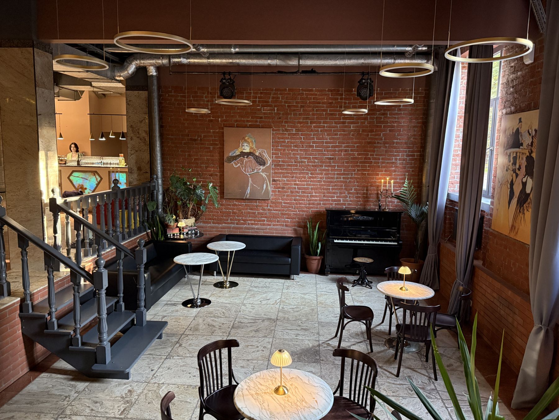 Барная стойка в Лофте Партия