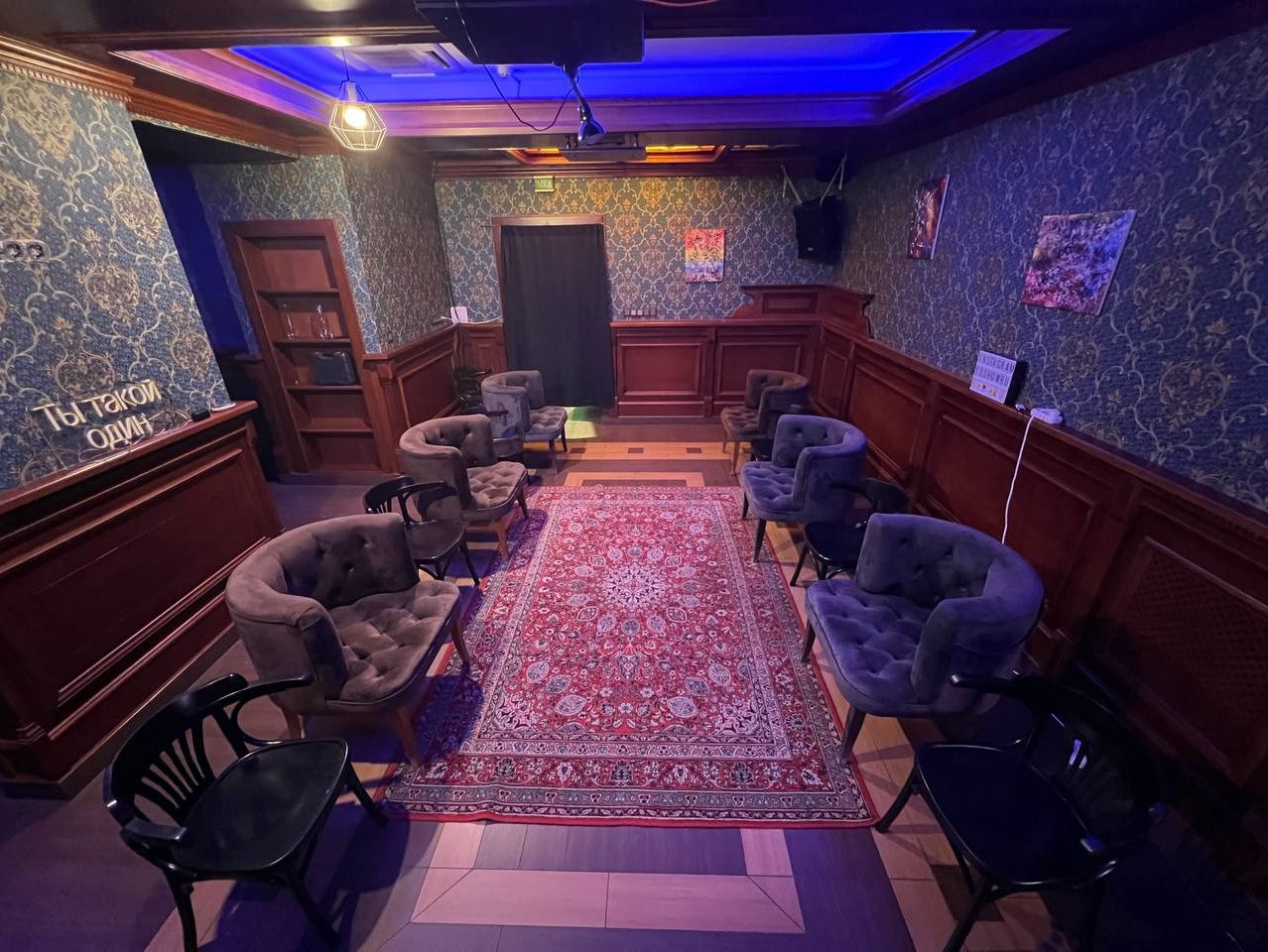 Зона для отдыха в лофте