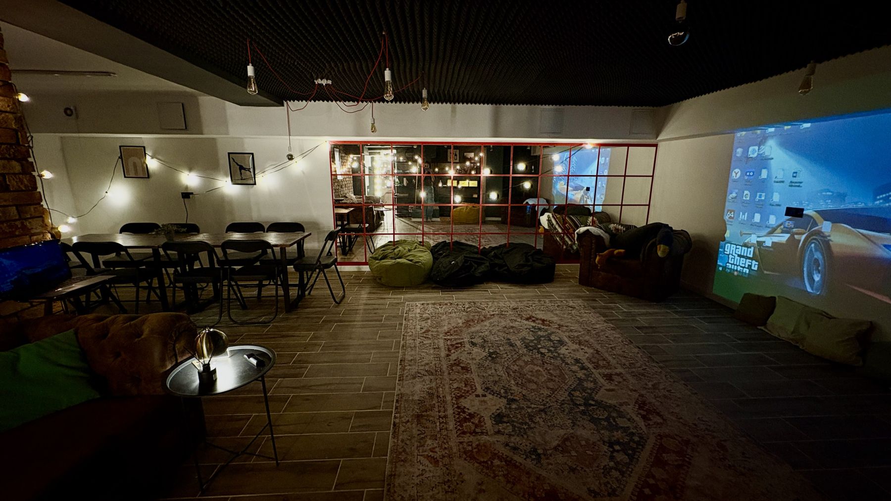 Танцпол в лофте Вольта