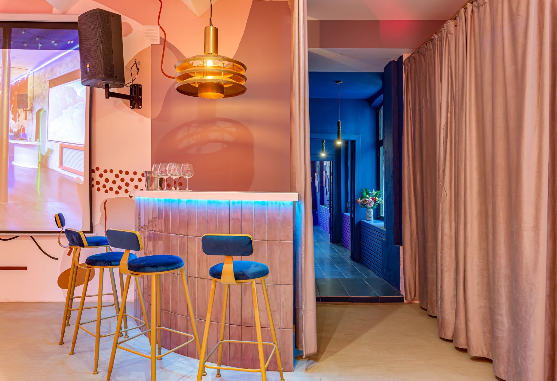 Современный интерьер лофта на Электрозаводской