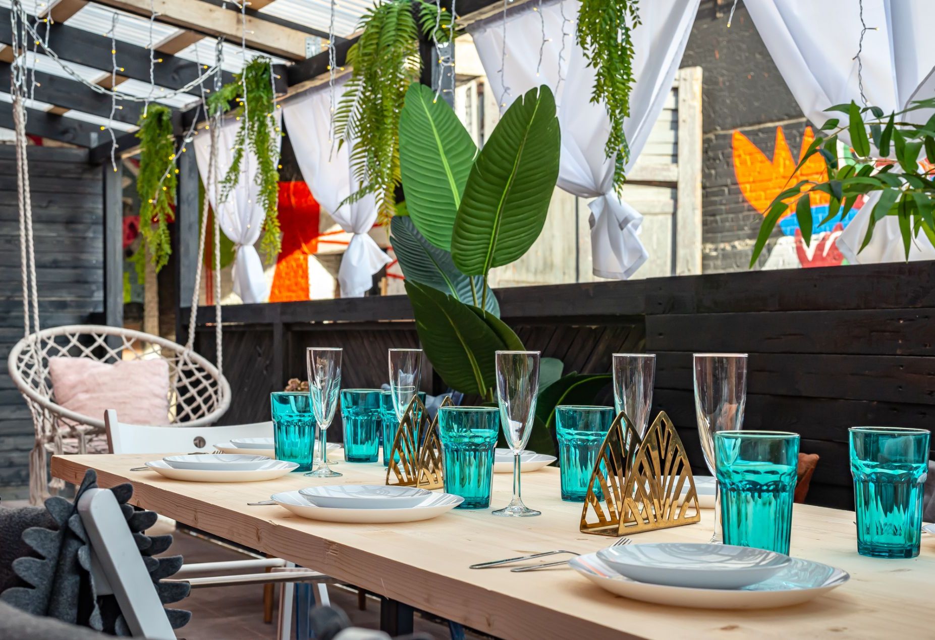 Стильная зона для мероприятий в лофте на Электрозаводской