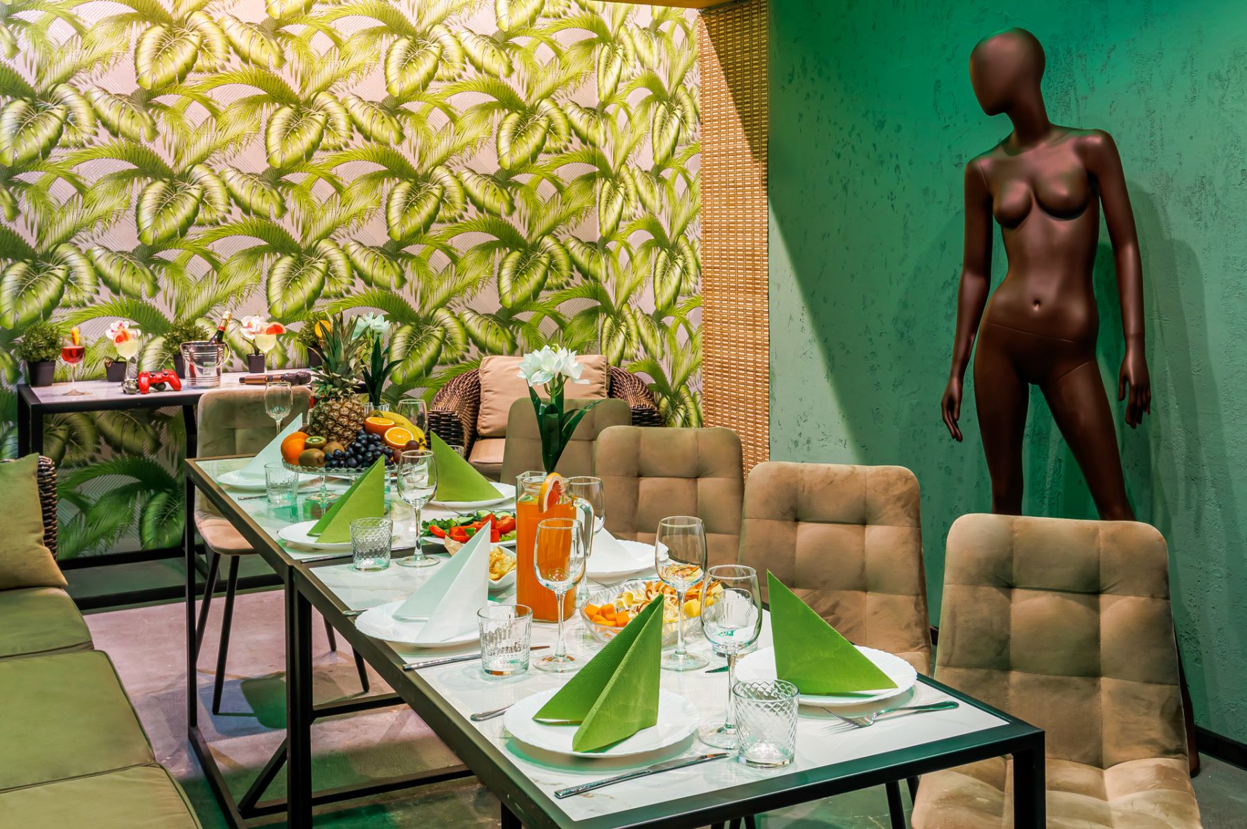 Зона для отдыха в бохо-лофте