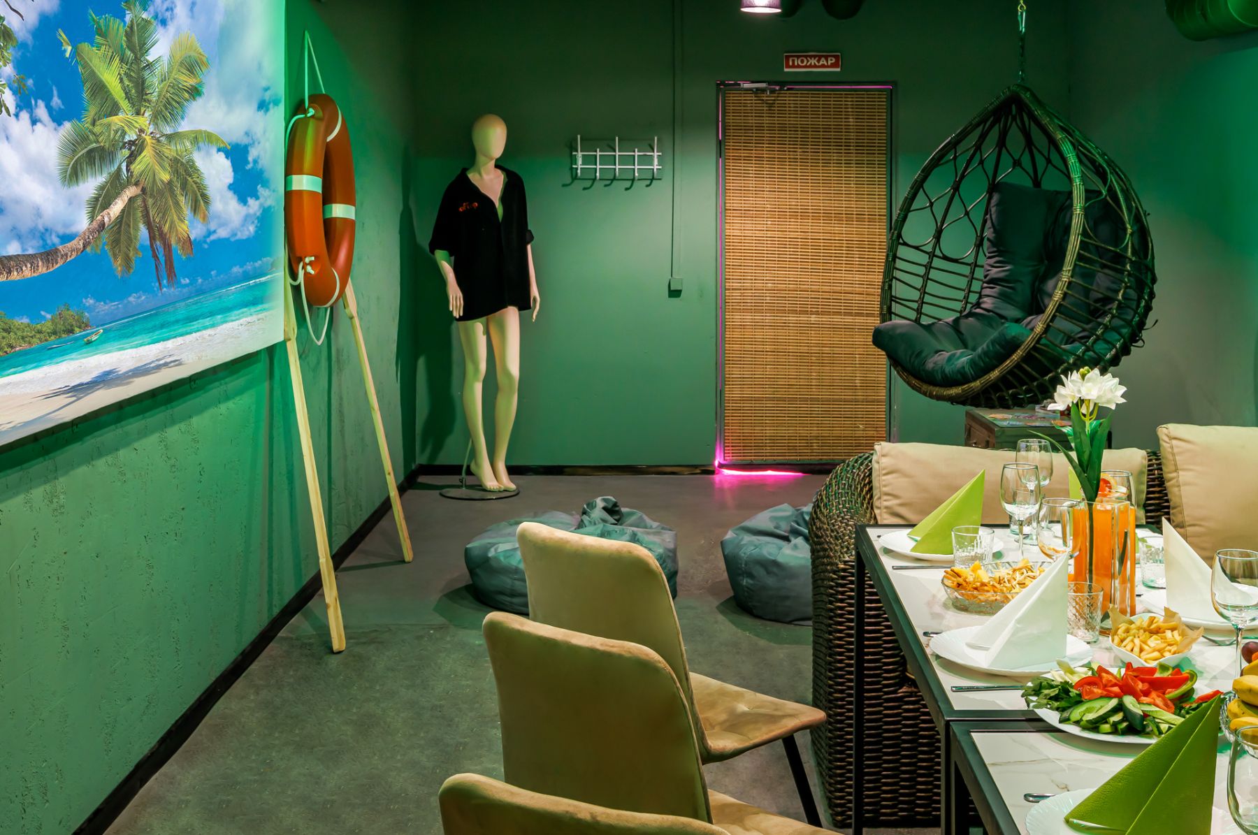 Караоке-зона в бохо-лофте