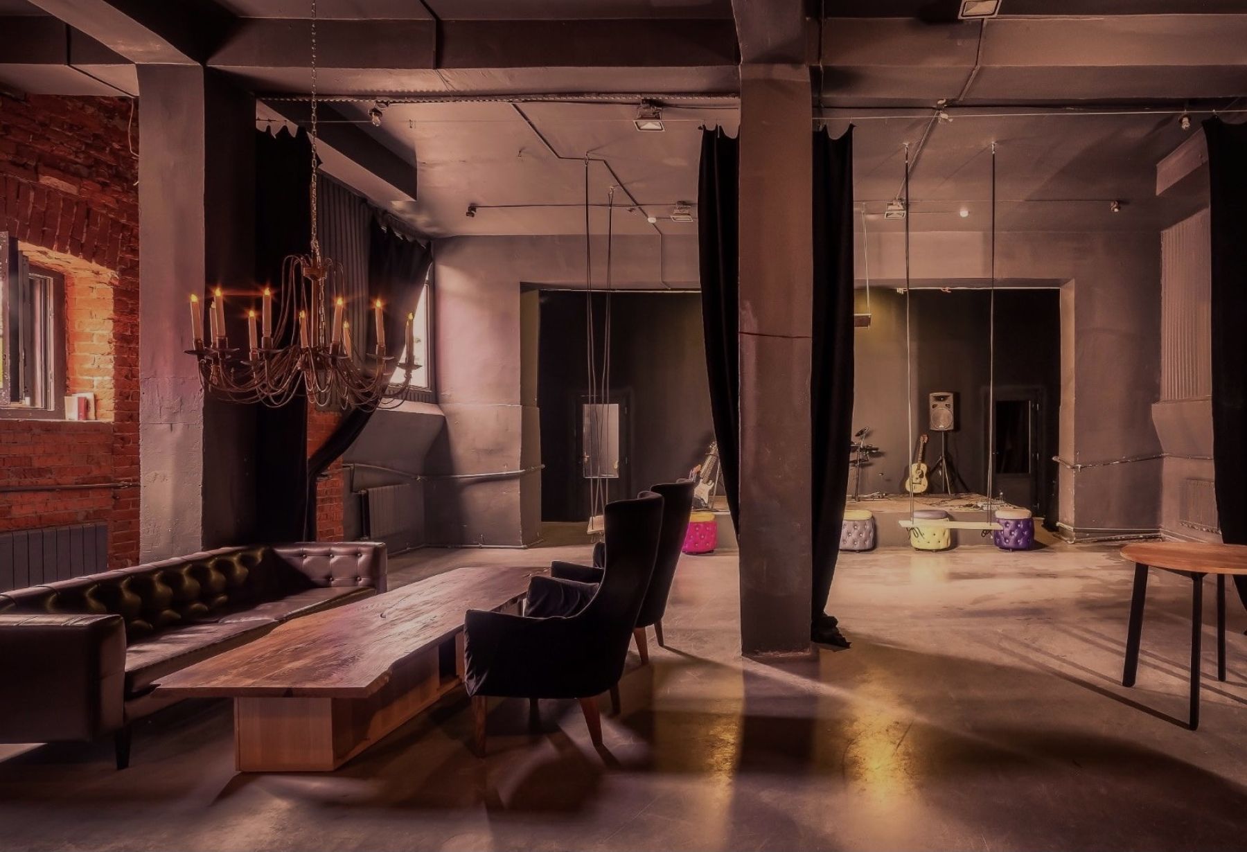 Танцпол в лофте на Красном Октябре