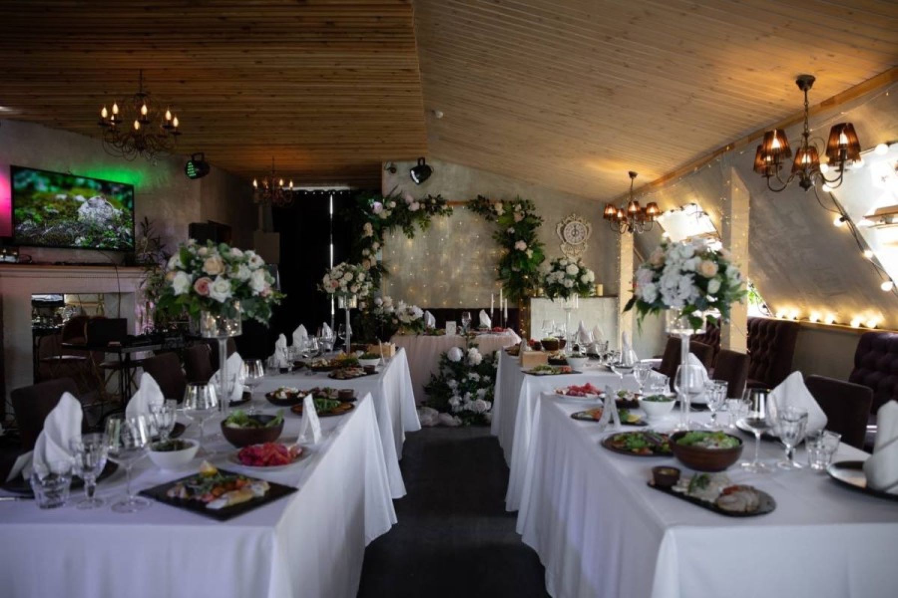 Барная стойка в лофте «Fursa Loft»