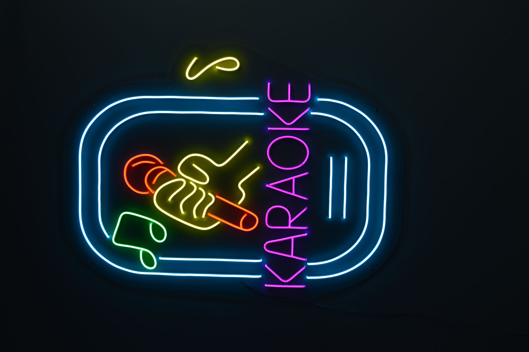 Караоке-оборудование в зале