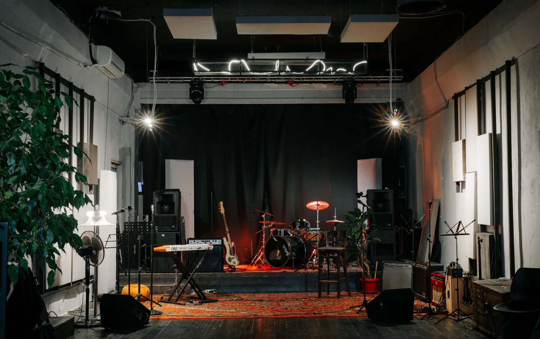 Музыкальный лофт ВОКЗАЛ - общий вид