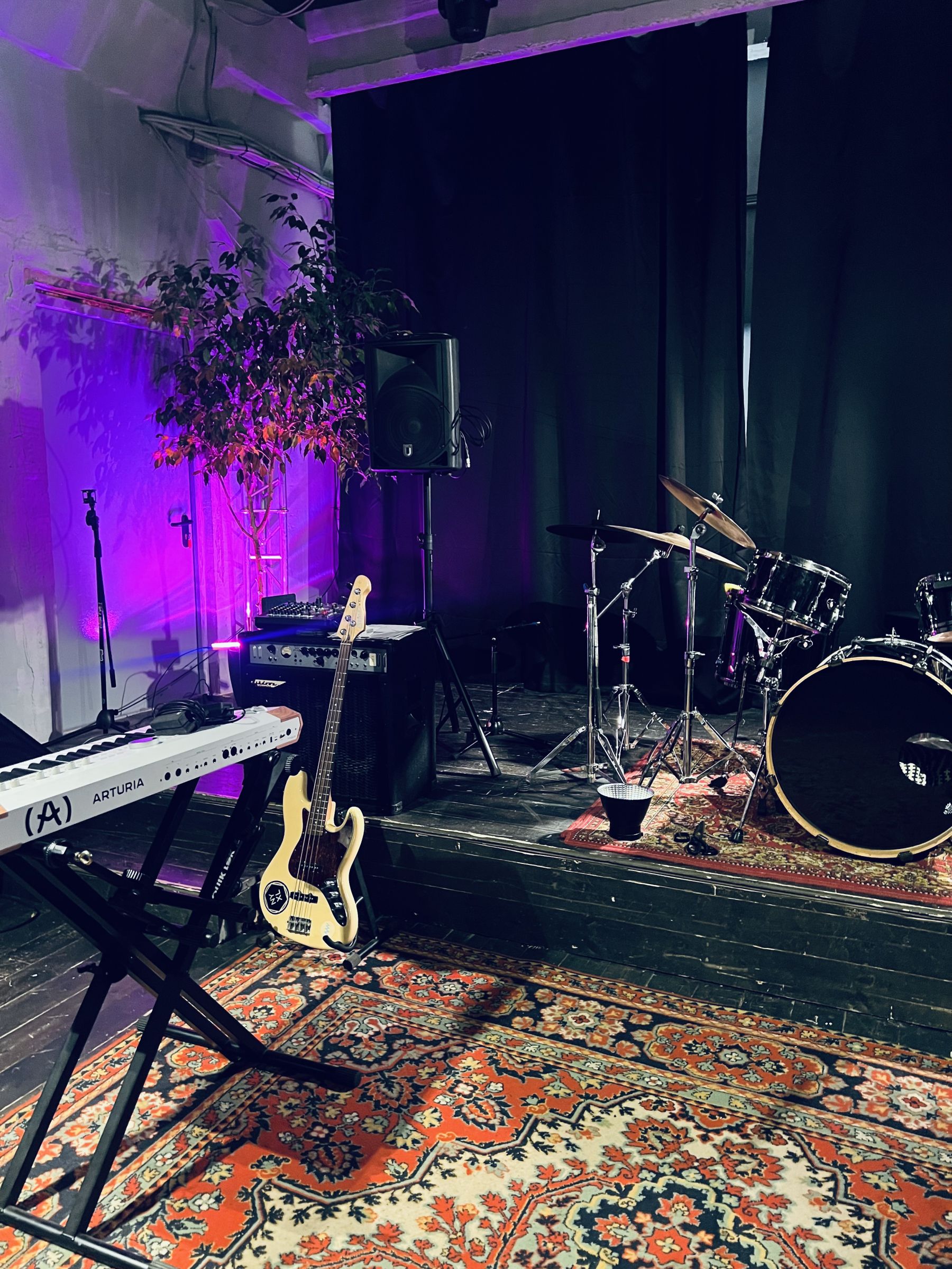 Звуковое оборудование в лофте