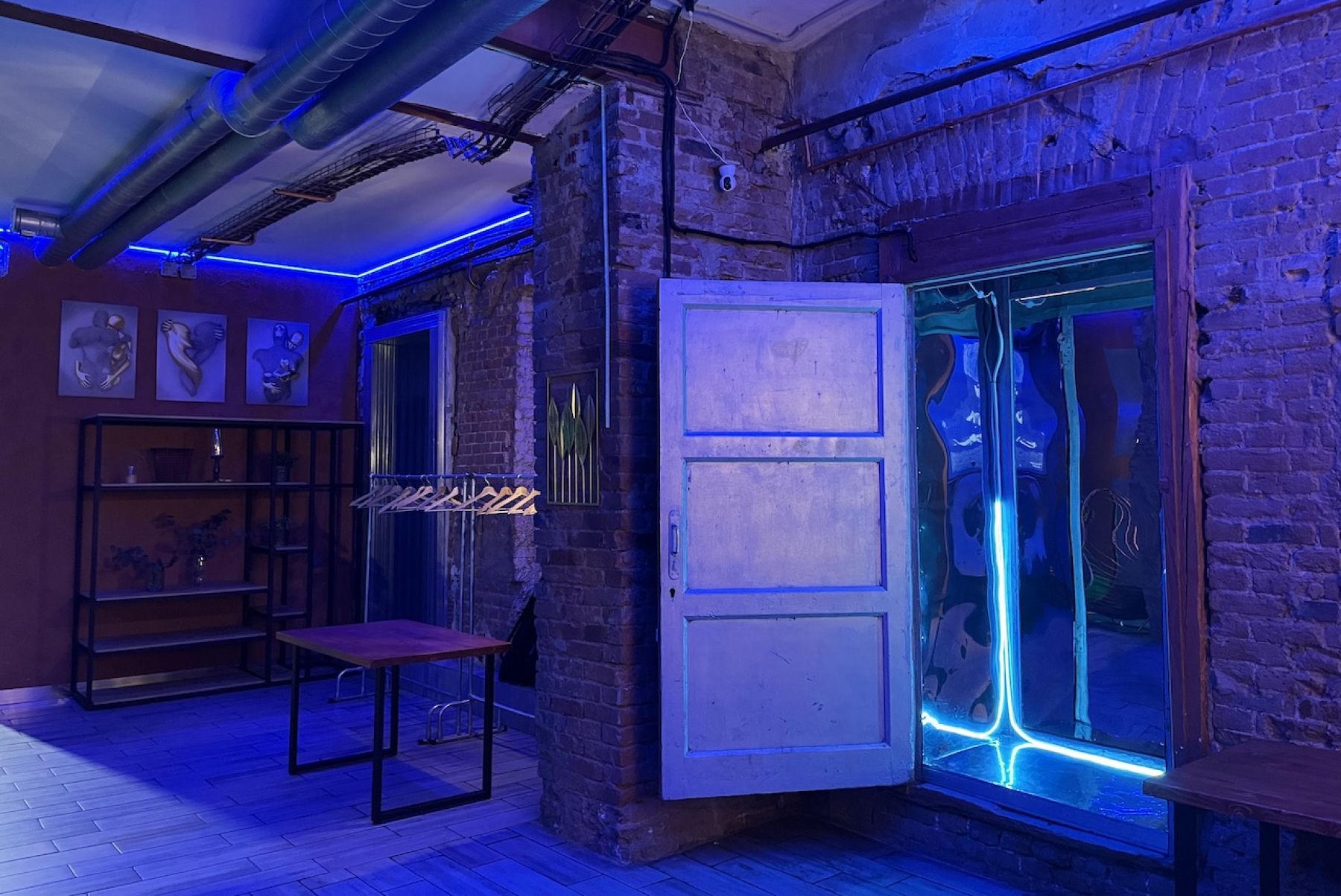 Уютная атмосфера для вечеринки в лофте