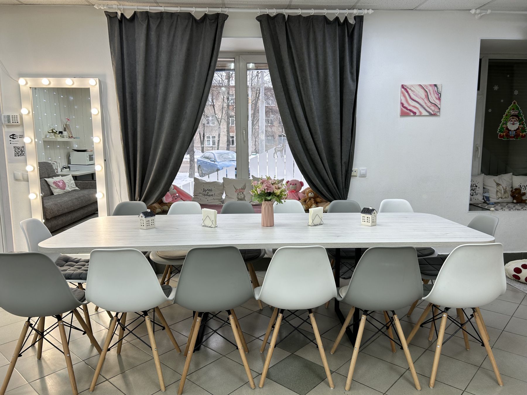 Фотозона в лофте для мероприятий