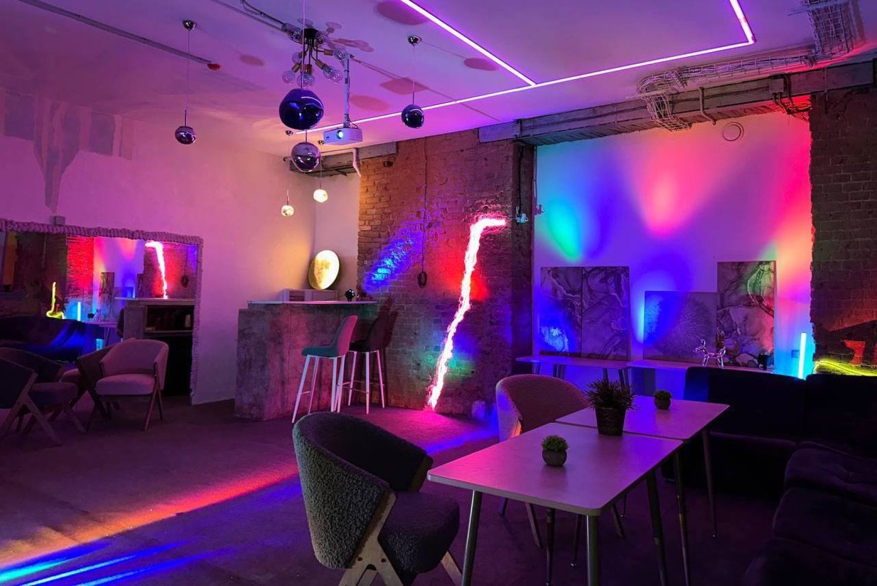 Зона для отдыха в лофте Флаффи