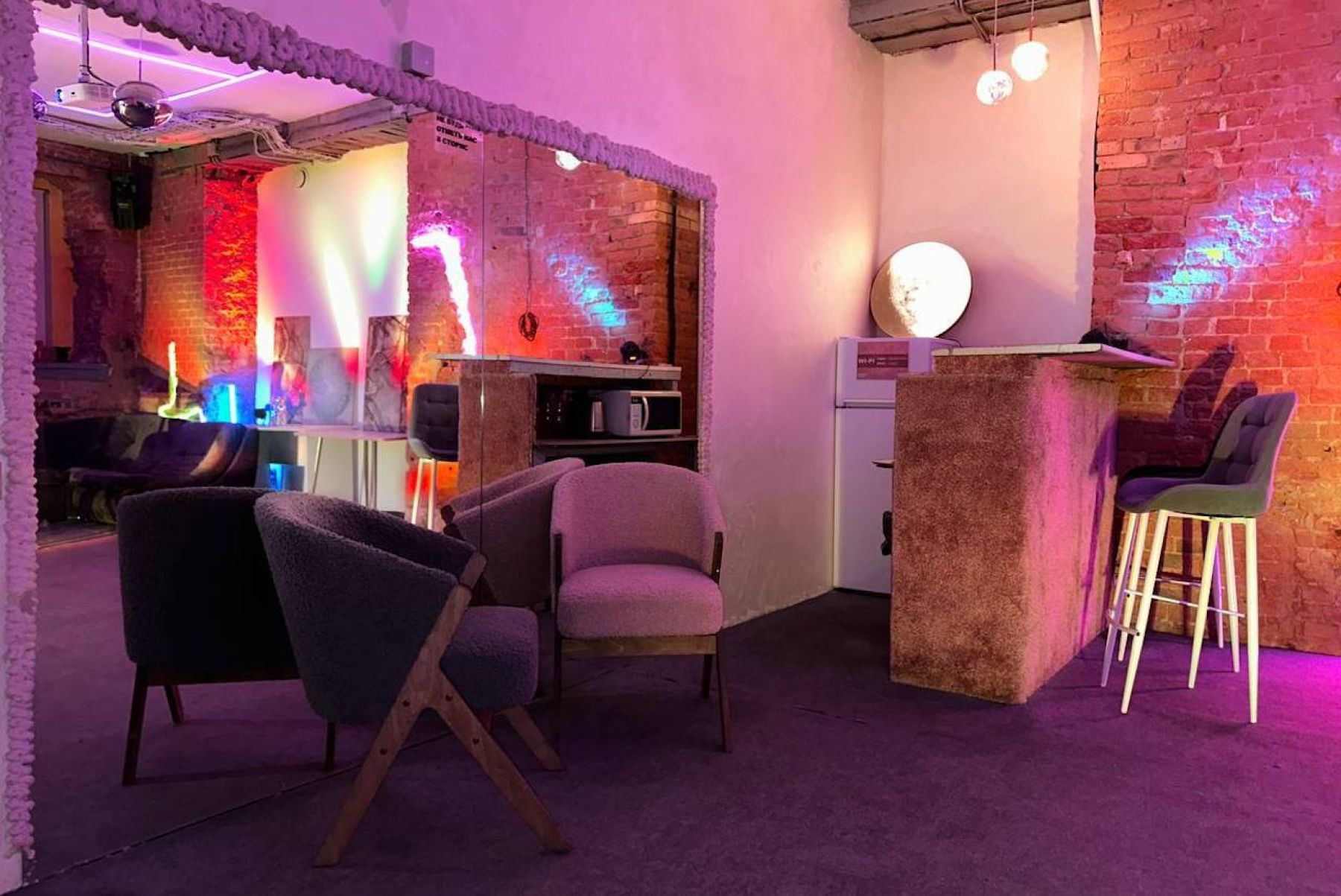 Дизайнерские диваны в лофте Флаффи