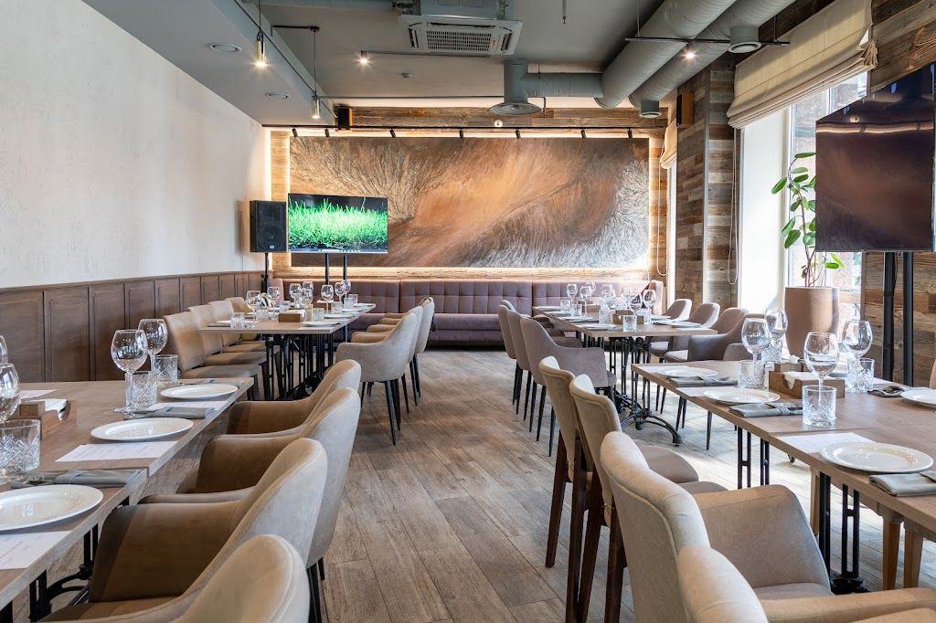 Стол для банкета в ресторане "Жаровня"