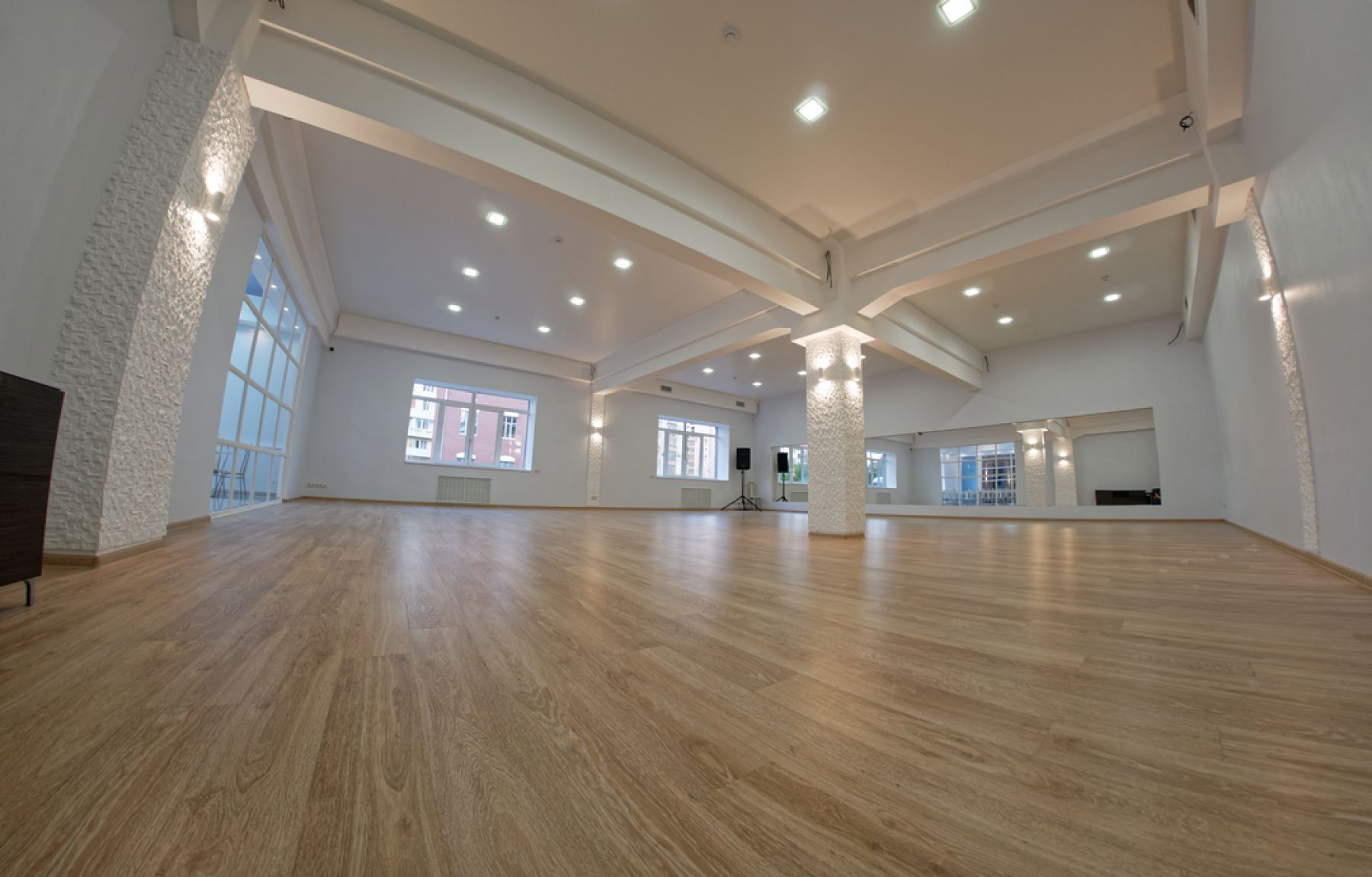 Интерьер танцевального зала Bossa Nova