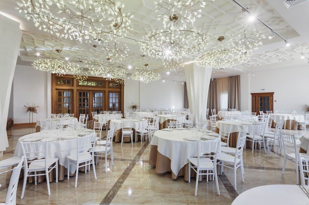 Уютный зал ресторана «Мечты»