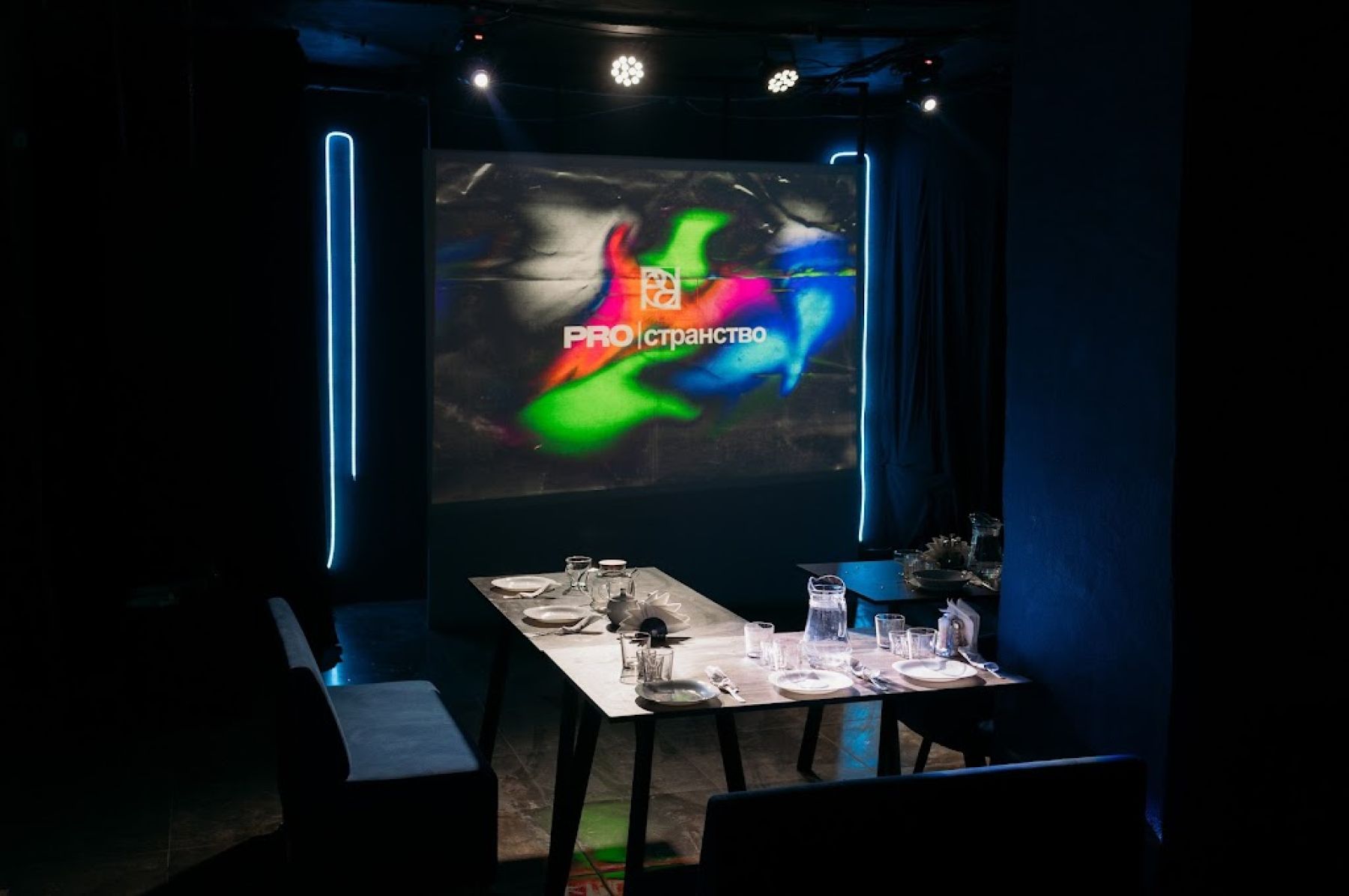 Уютная VIP-кабинка для гостей