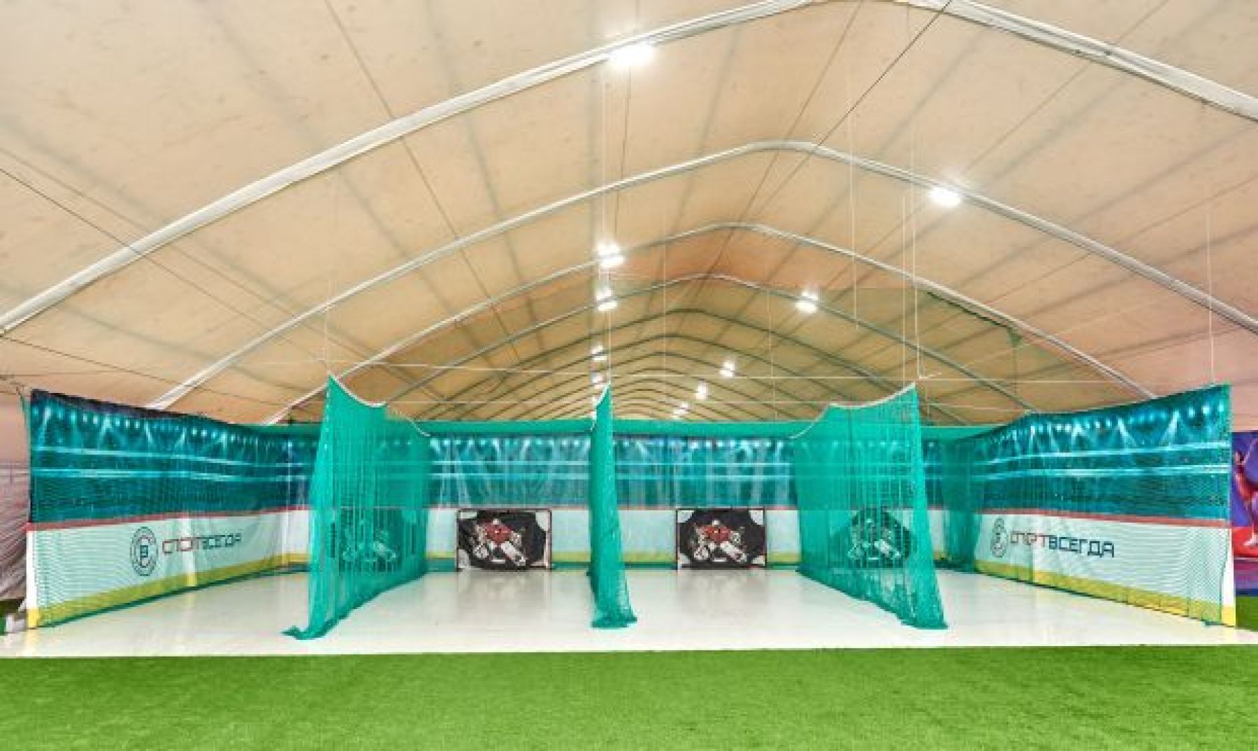 Раздевалка в спортивном комплексе «Остров»