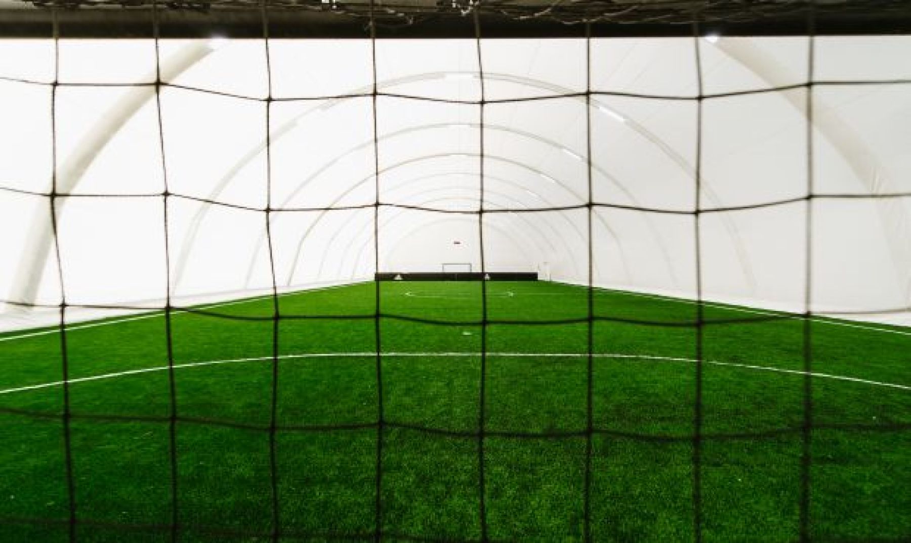 Кофейный аппарат в футбольном манеже «Красная Пресня»