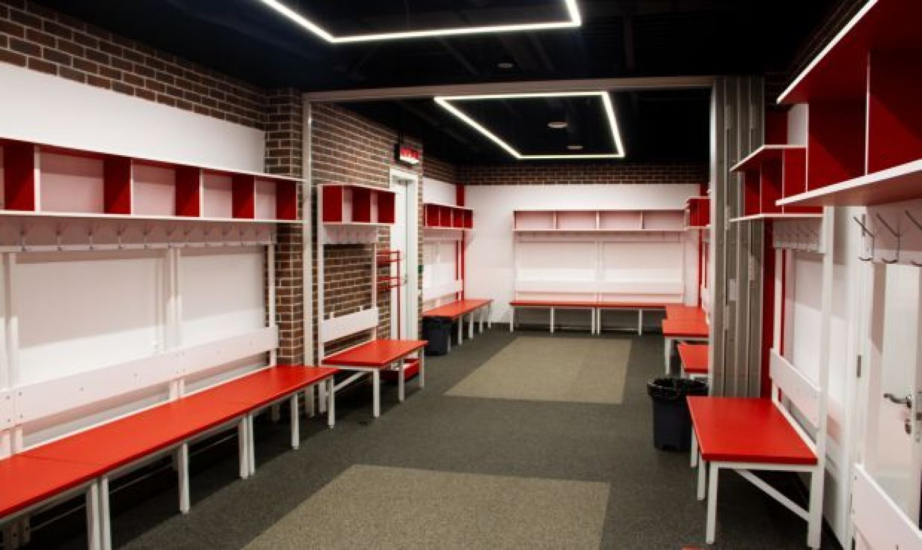 Крытая ледовая площадка Академии Спартак