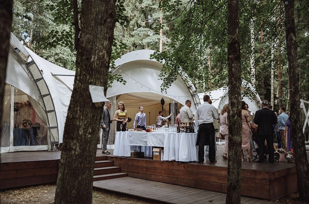 Шатёр для свадьбы на площадке «Горкий холидей»